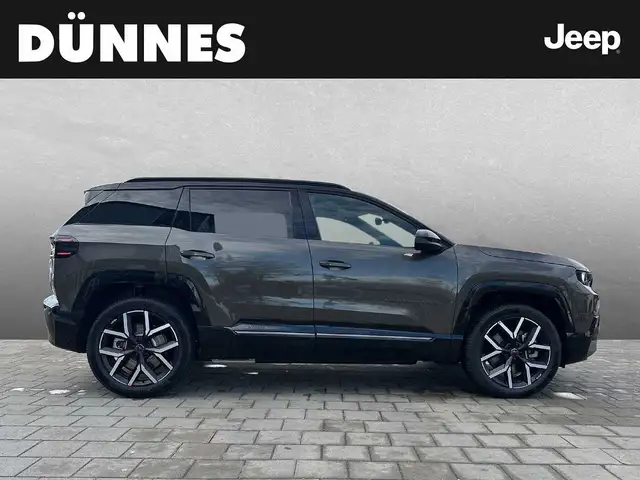 Jeep Compass view 3