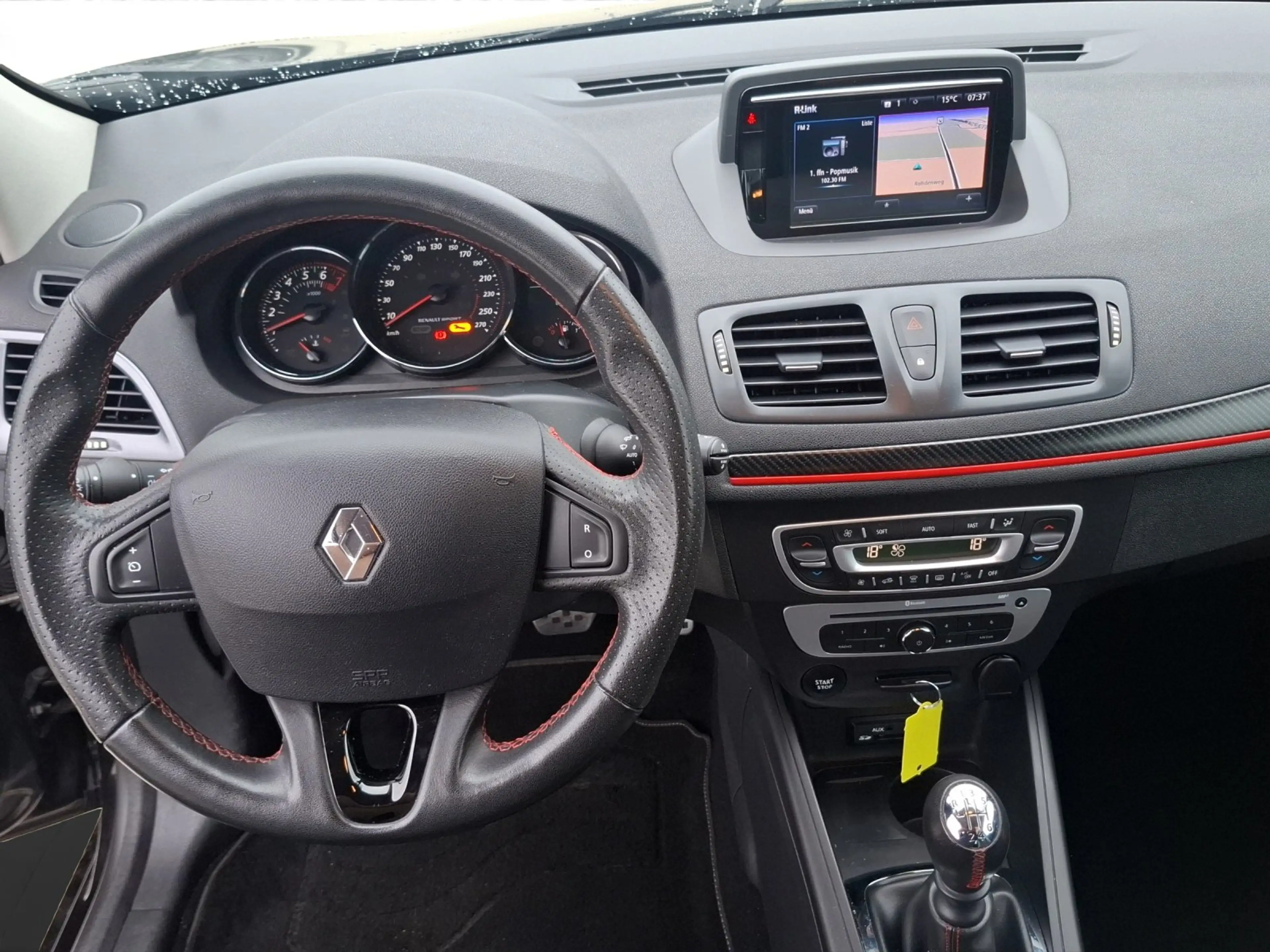 Renault Megane III Coupe  GT Line 2.0 TCe 220 — photo 14