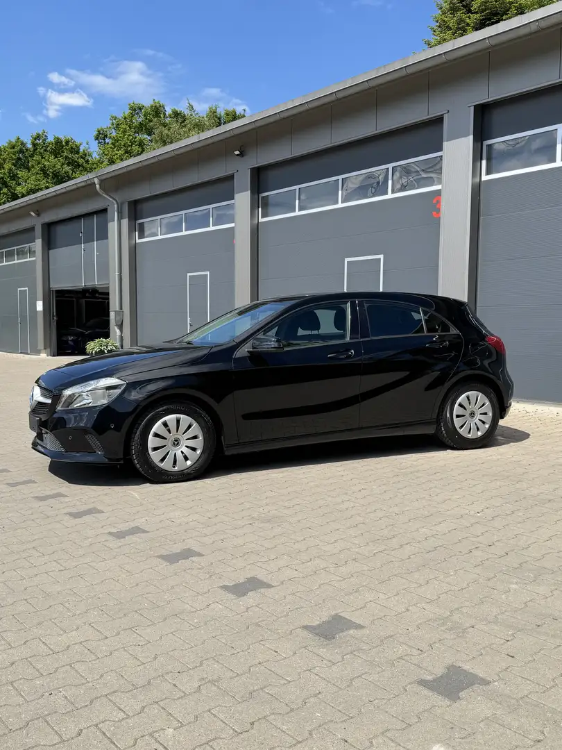 Mercedes-Benz A 180 - 1