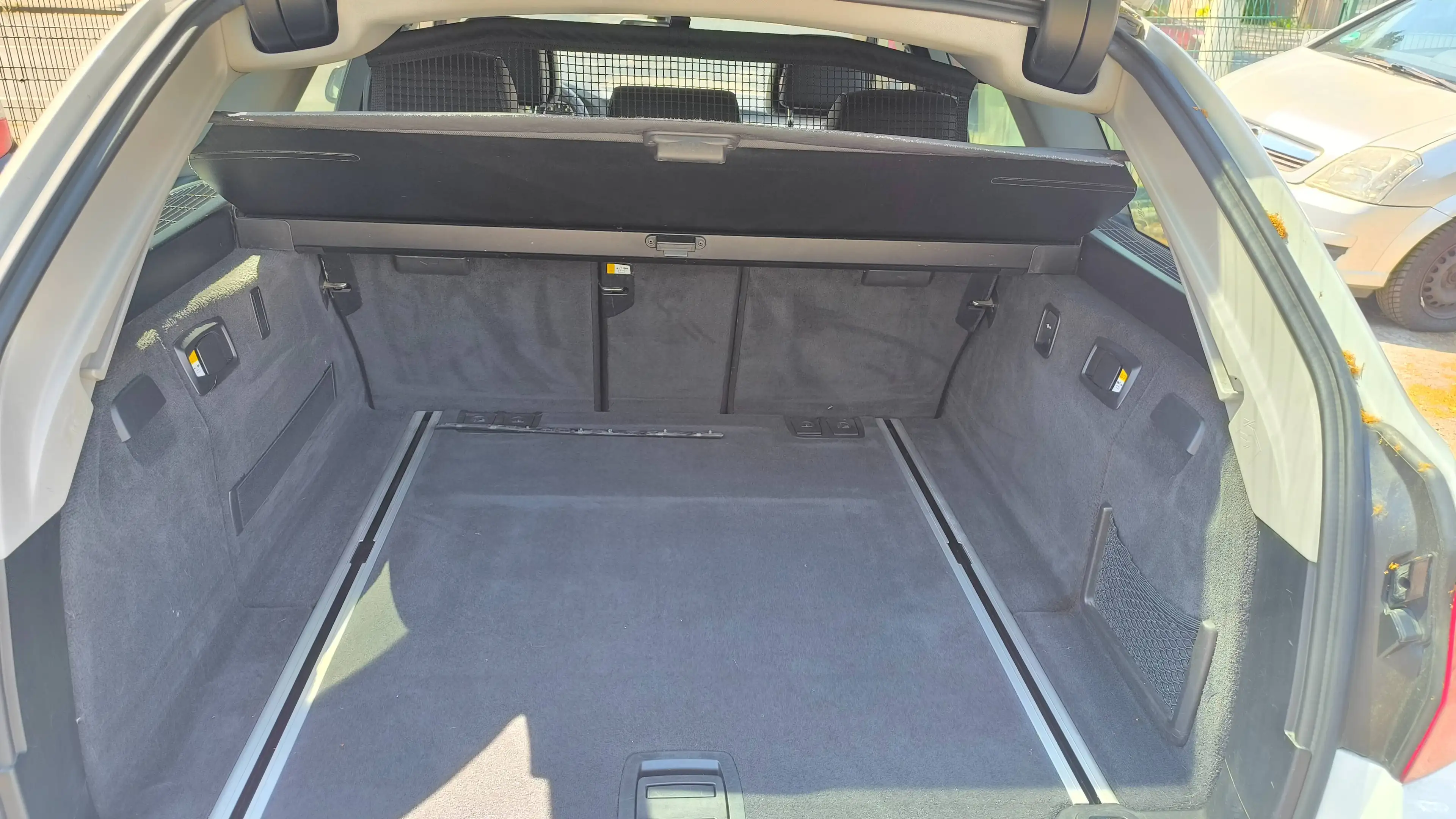 BMW 525 d Touring — photo 14