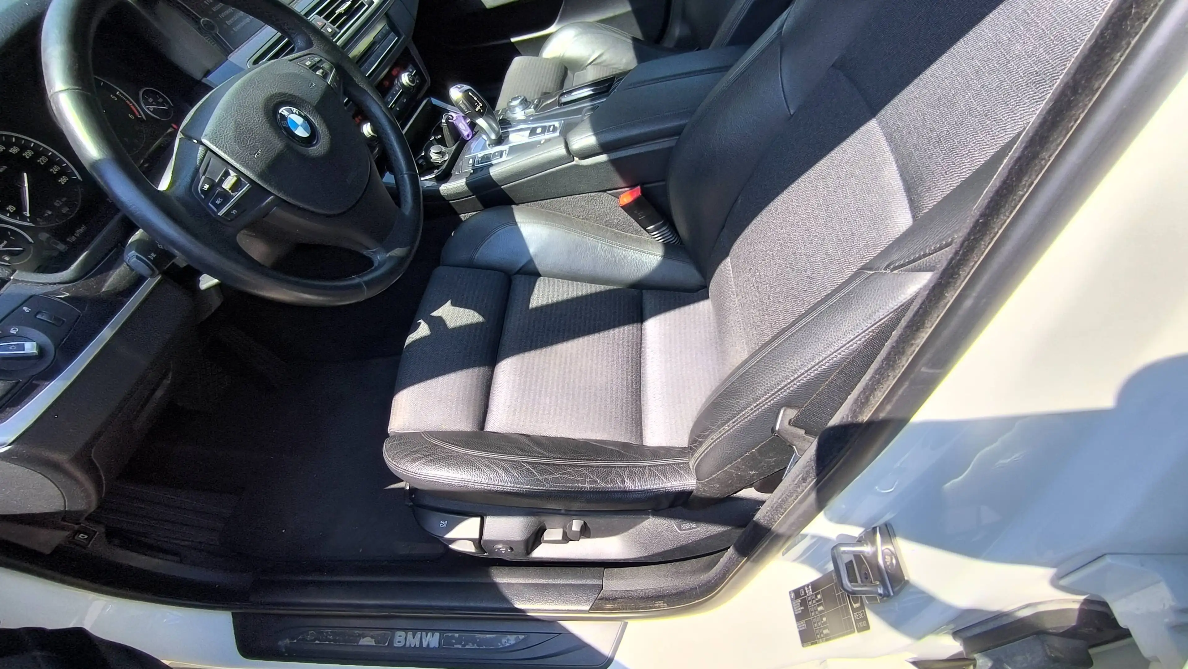 BMW 525 d Touring — photo 6