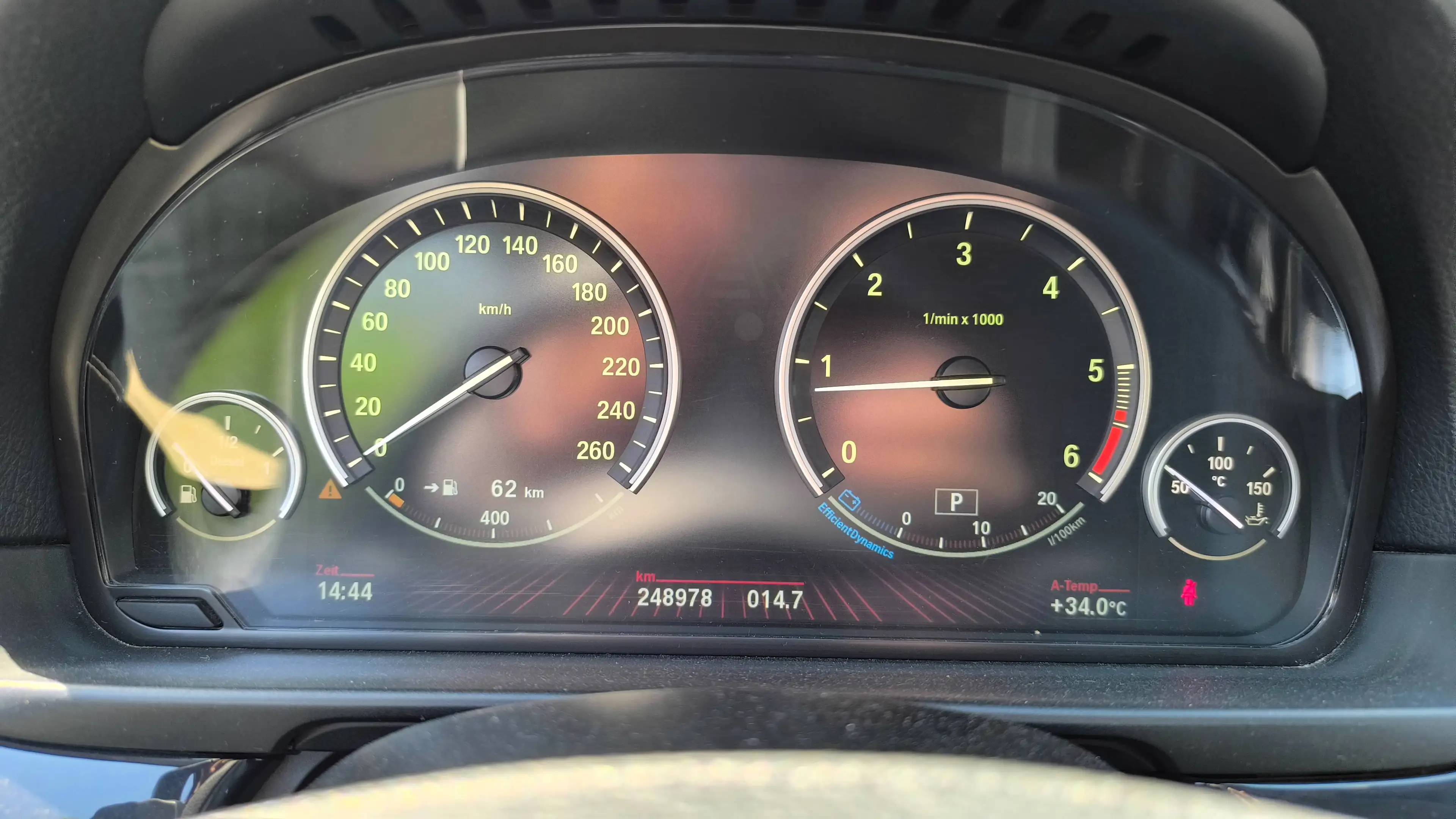 BMW 525 d Touring — photo 10