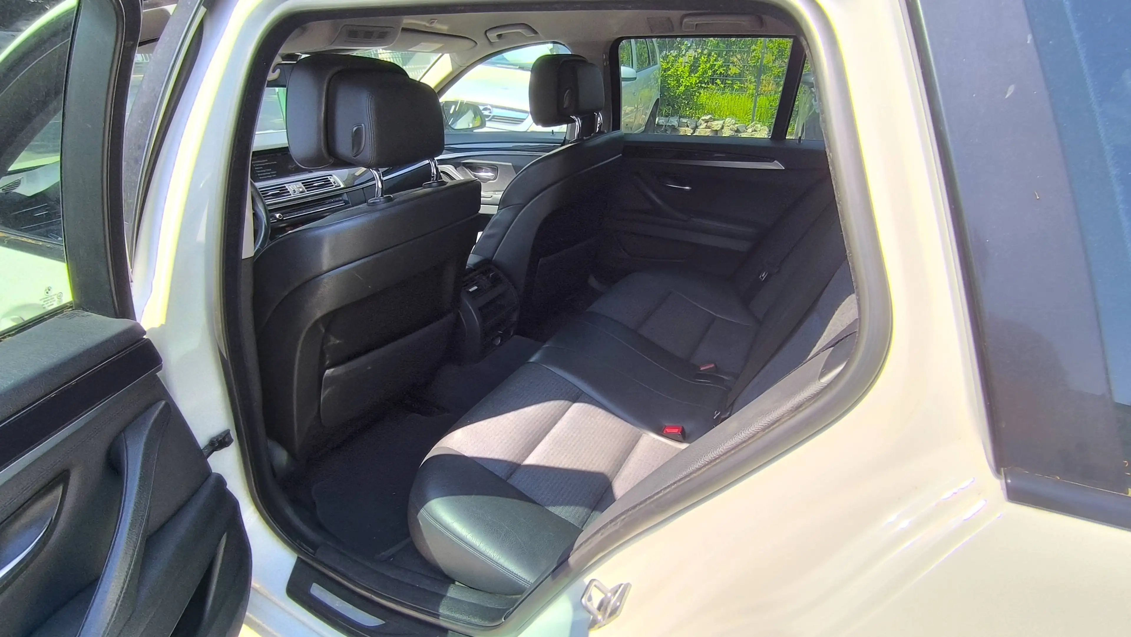 BMW 525 d Touring — photo 7
