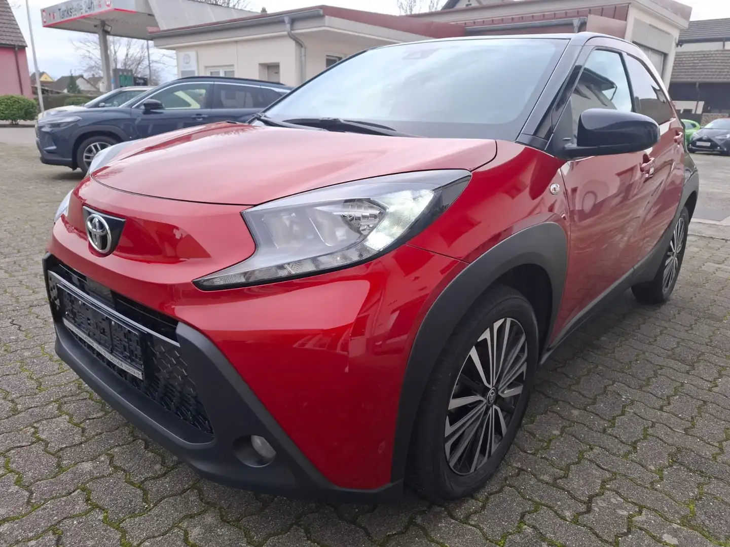 Toyota Aygo Pulse Rot - 1