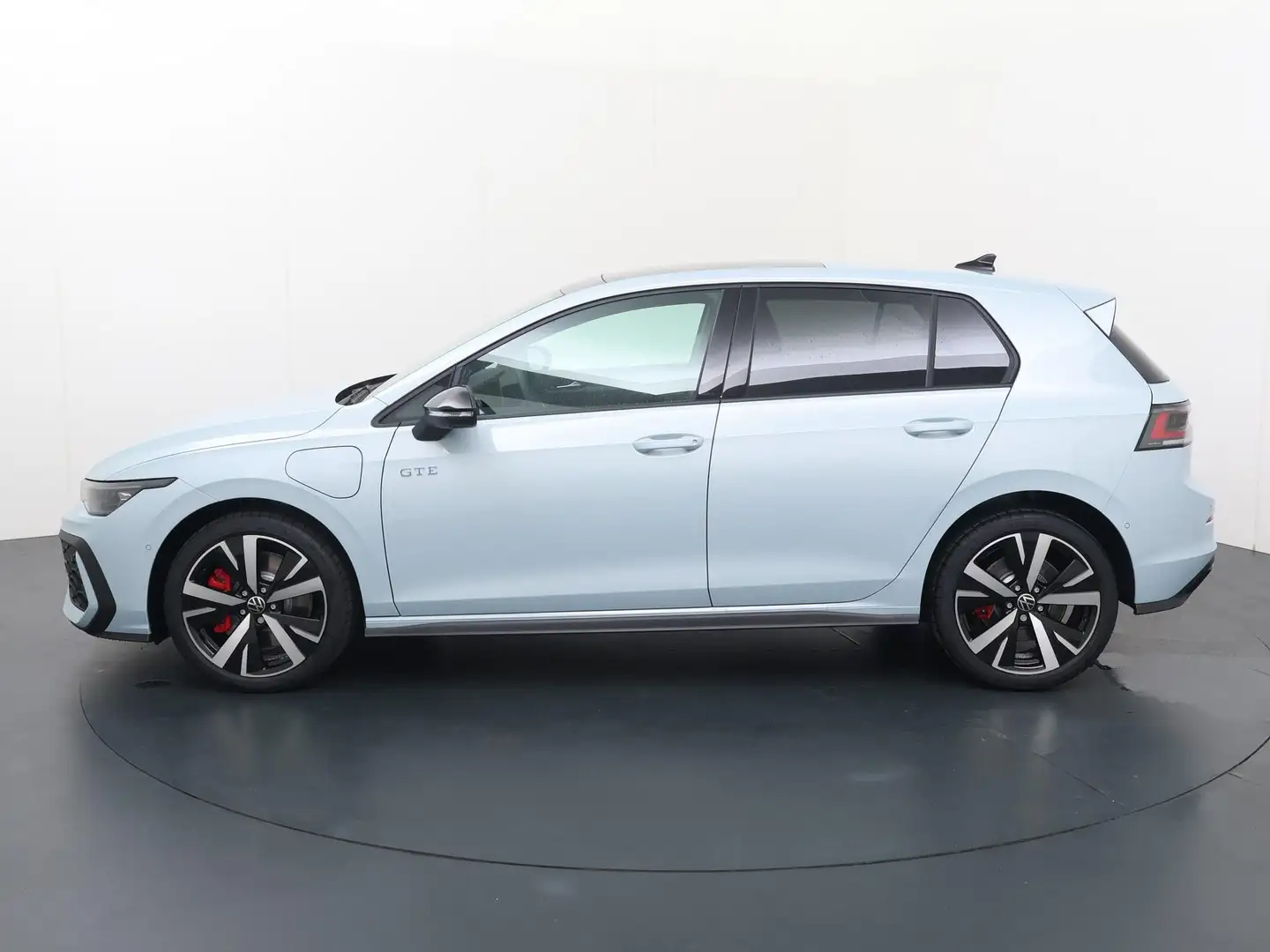Volkswagen Golf GTE 8 1.5 eHybrid 200 kW / 272 PK Hatchback 6-DSG | Pa Bleu - 2