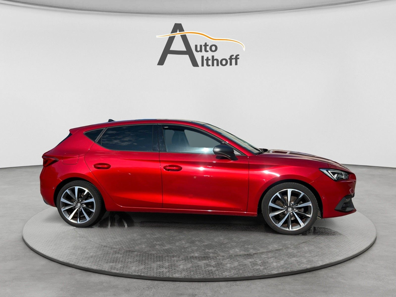 SEAT Leon 1.5 eTSI FR NAV SHZ LED KAM ACC — photo 8