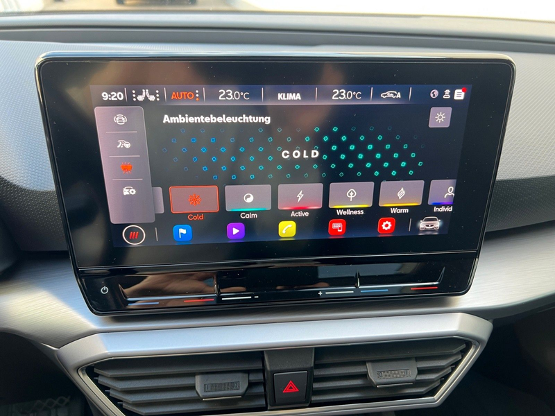 SEAT Leon 1.5 eTSI FR NAV SHZ LED KAM ACC — photo 22