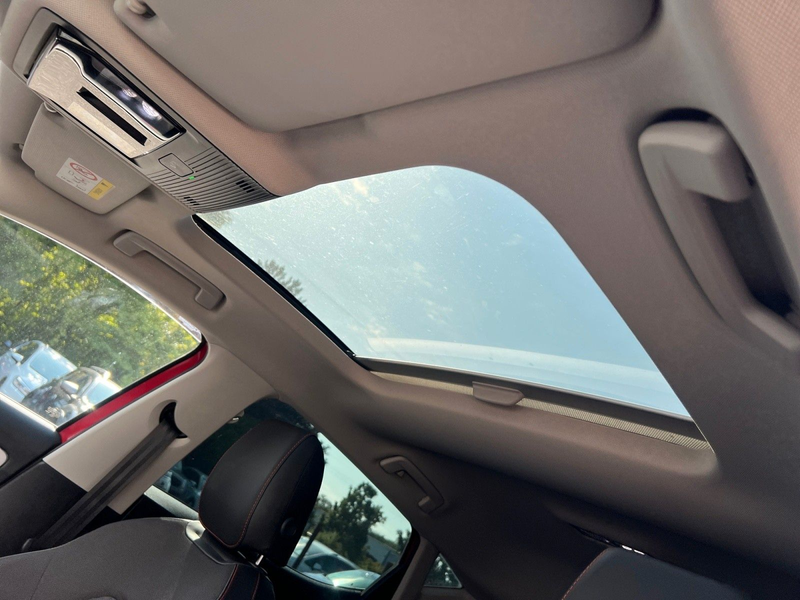 SEAT Leon 1.5 eTSI FR NAV SHZ LED KAM ACC — photo 29