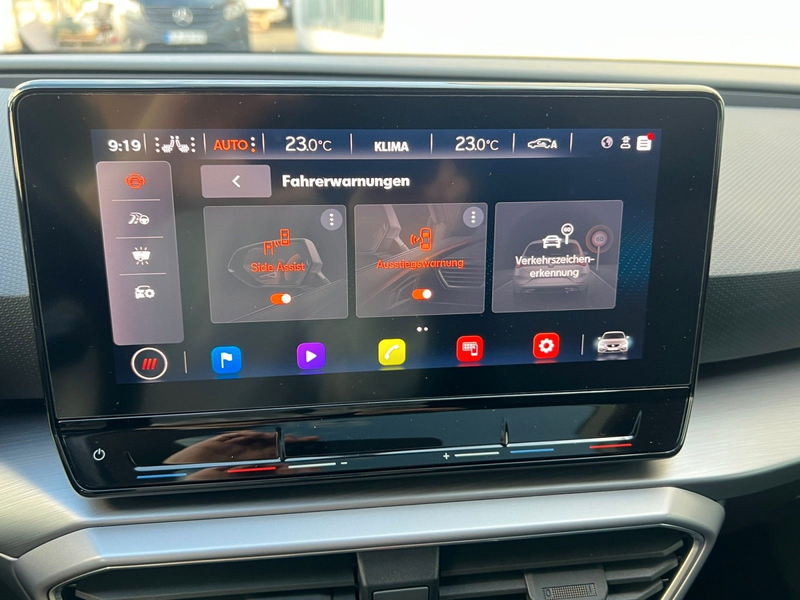 SEAT Leon 1.5 eTSI FR NAV SHZ LED KAM ACC — photo 21