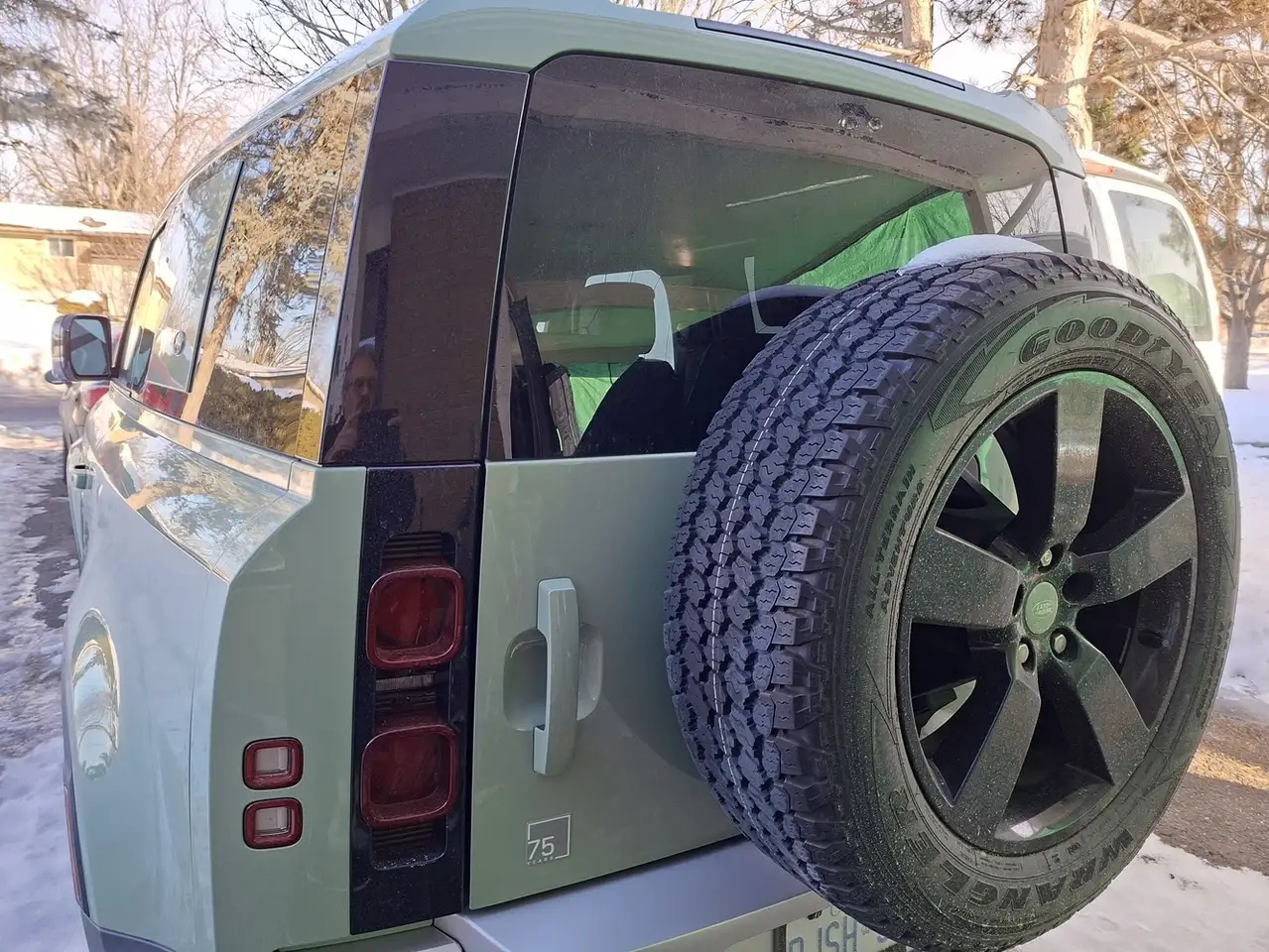 Land Rover Defender снимка Land Rover Defender