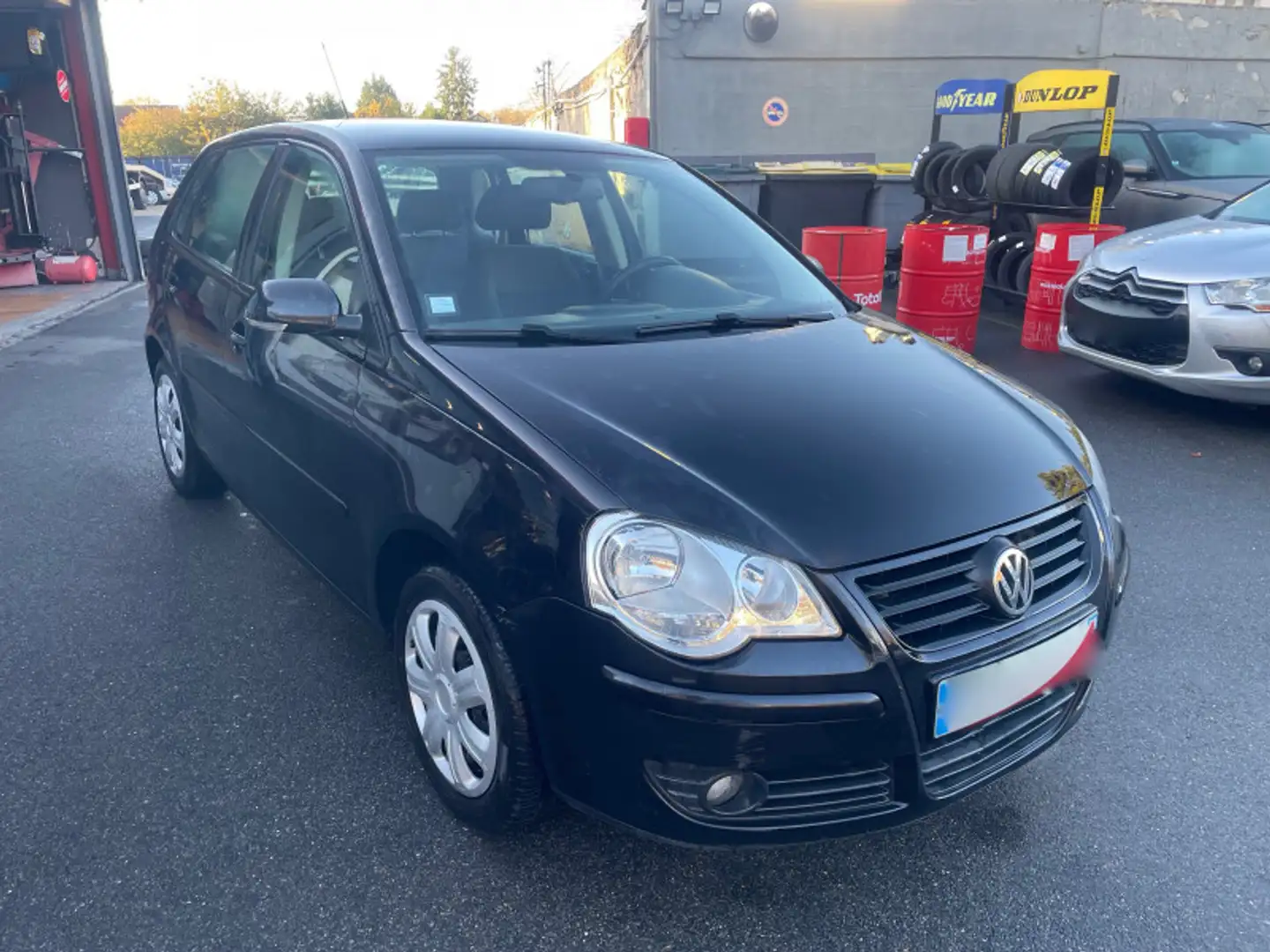 Volkswagen Polo 1.2 65CH CONFORT 5P 2eme MAIN Zwart - 2