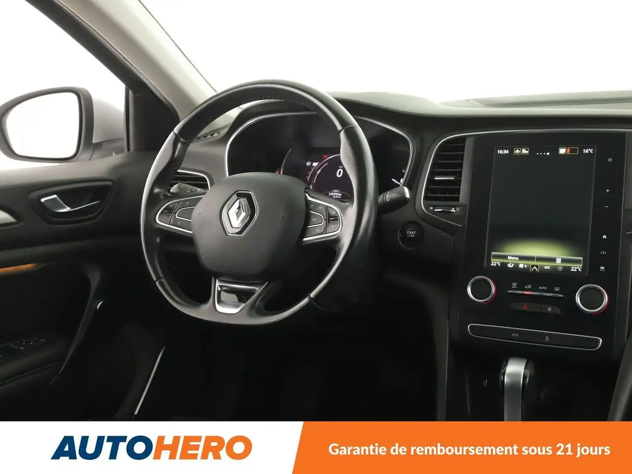 Renault Megane Citadine 5 portes — photo 13