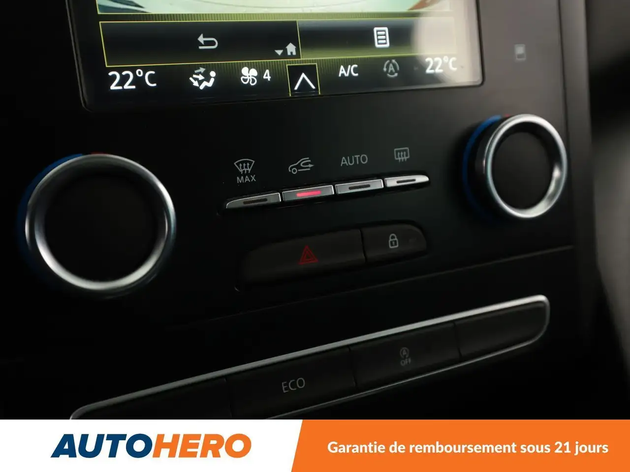 Renault Megane Citadine 5 portes — photo 27