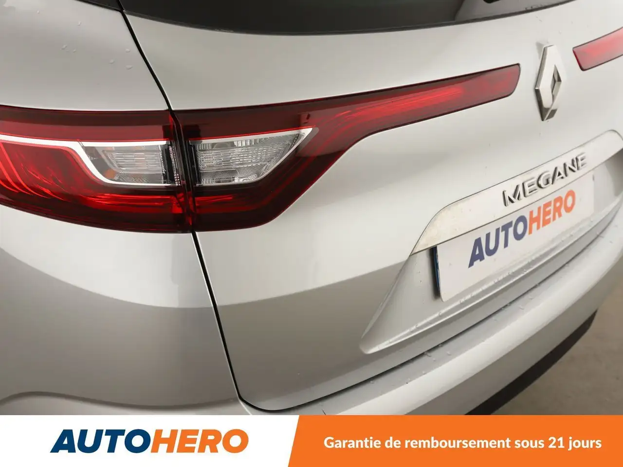 Renault Megane Citadine 5 portes — photo 33