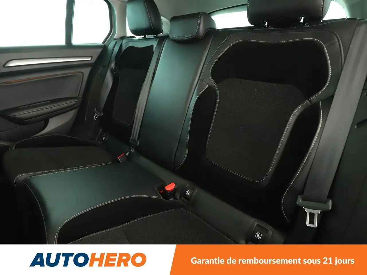 Renault Megane Citadine 5 portes — photo 14