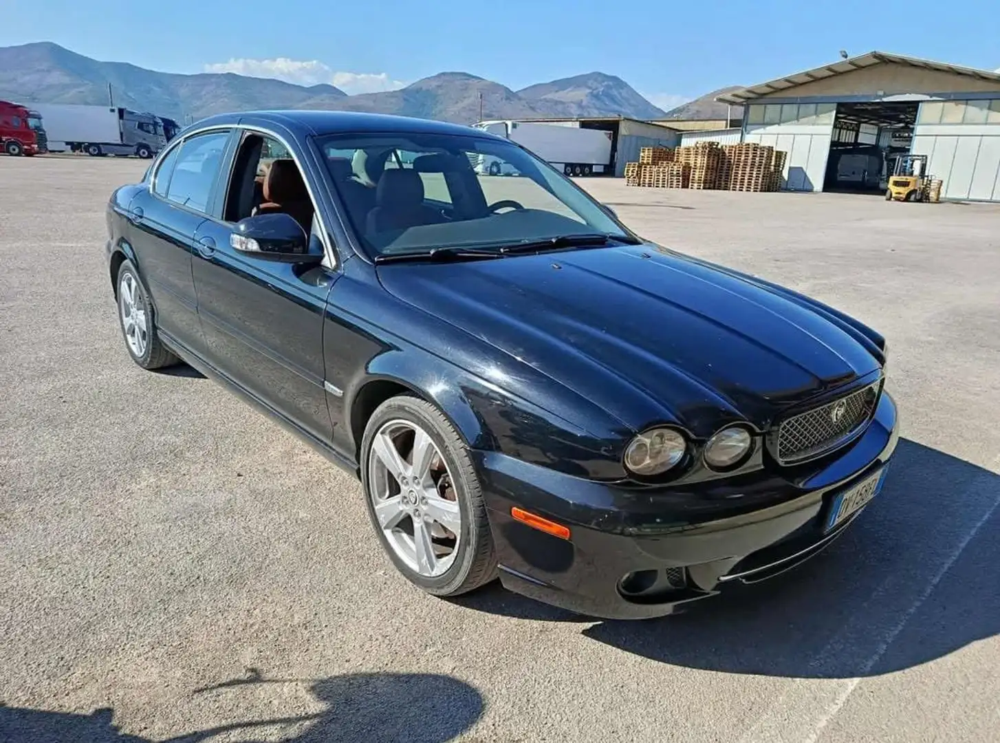 Jaguar X-Type X-Type Berlina 2.2d Luxury 145cv dpf Czarny - 1