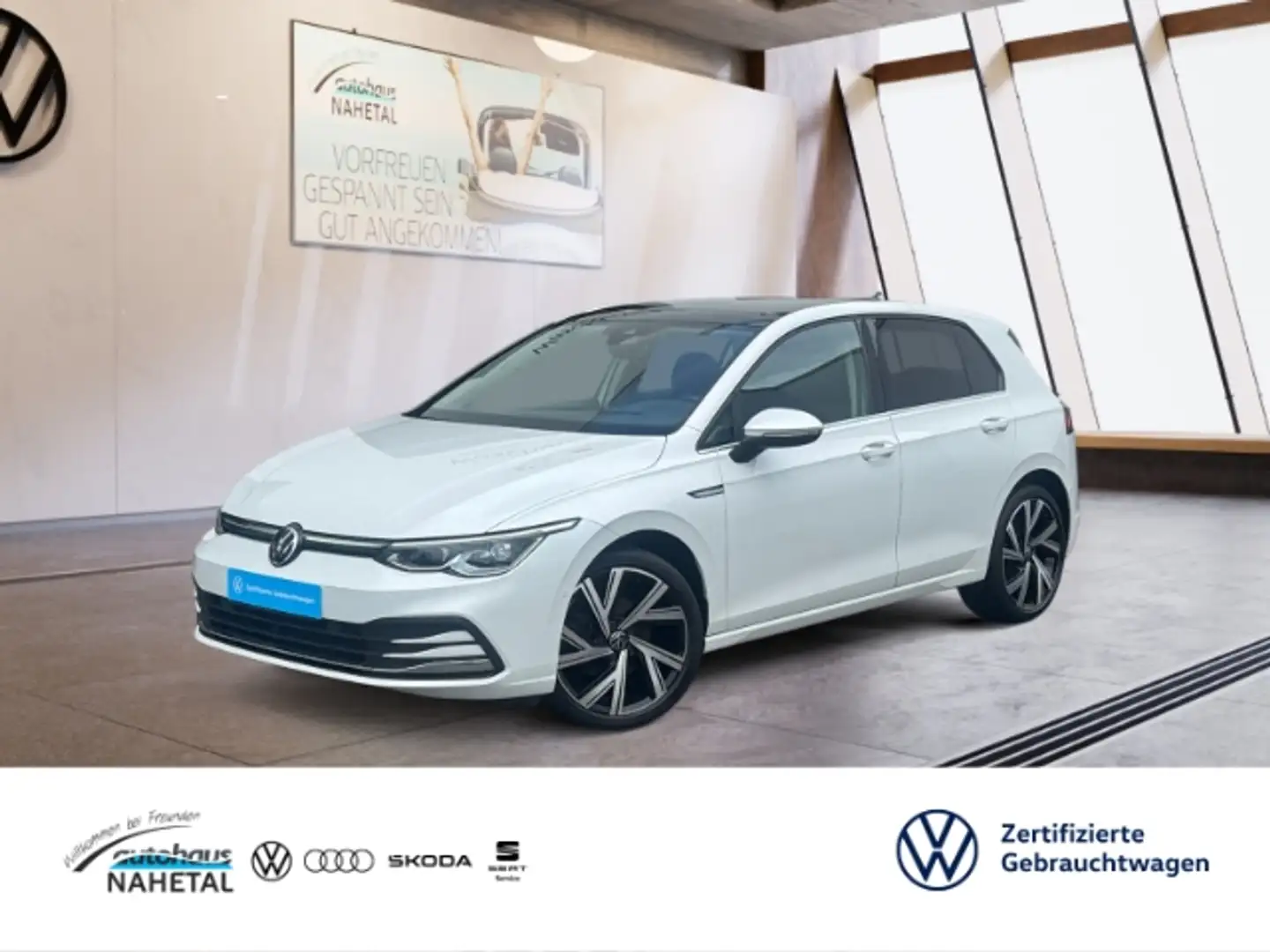 Volkswagen Golf 1.5eTSI DSG Style IQ-LIGHT NAVI PRO ACC 18'' PANO Bianco - 1