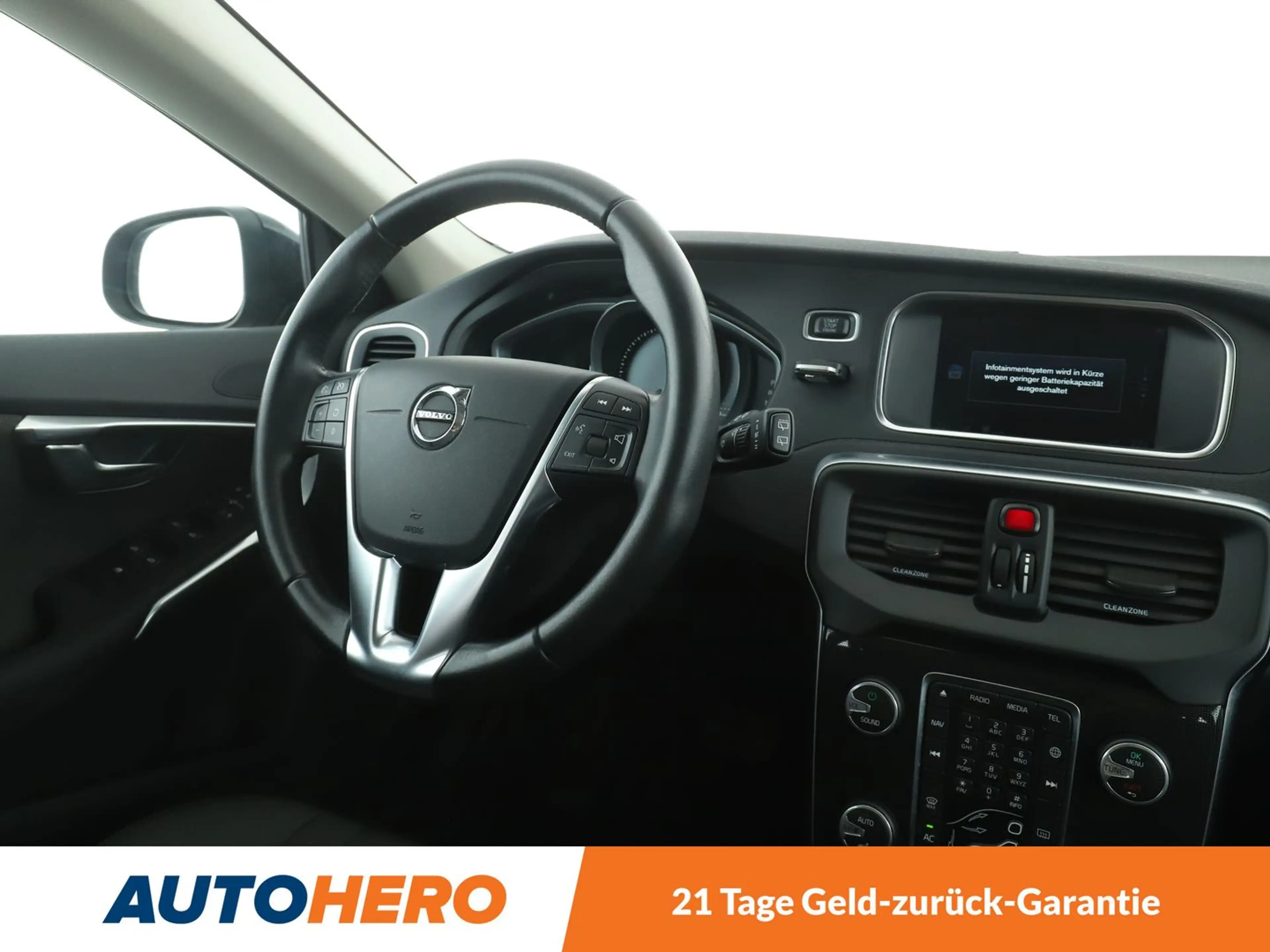 Volvo V40 Cross Country 2.0 D3 Momentum Aut.*NAVI*PDC*TEMPO*PANO*SHZ* — photo 13