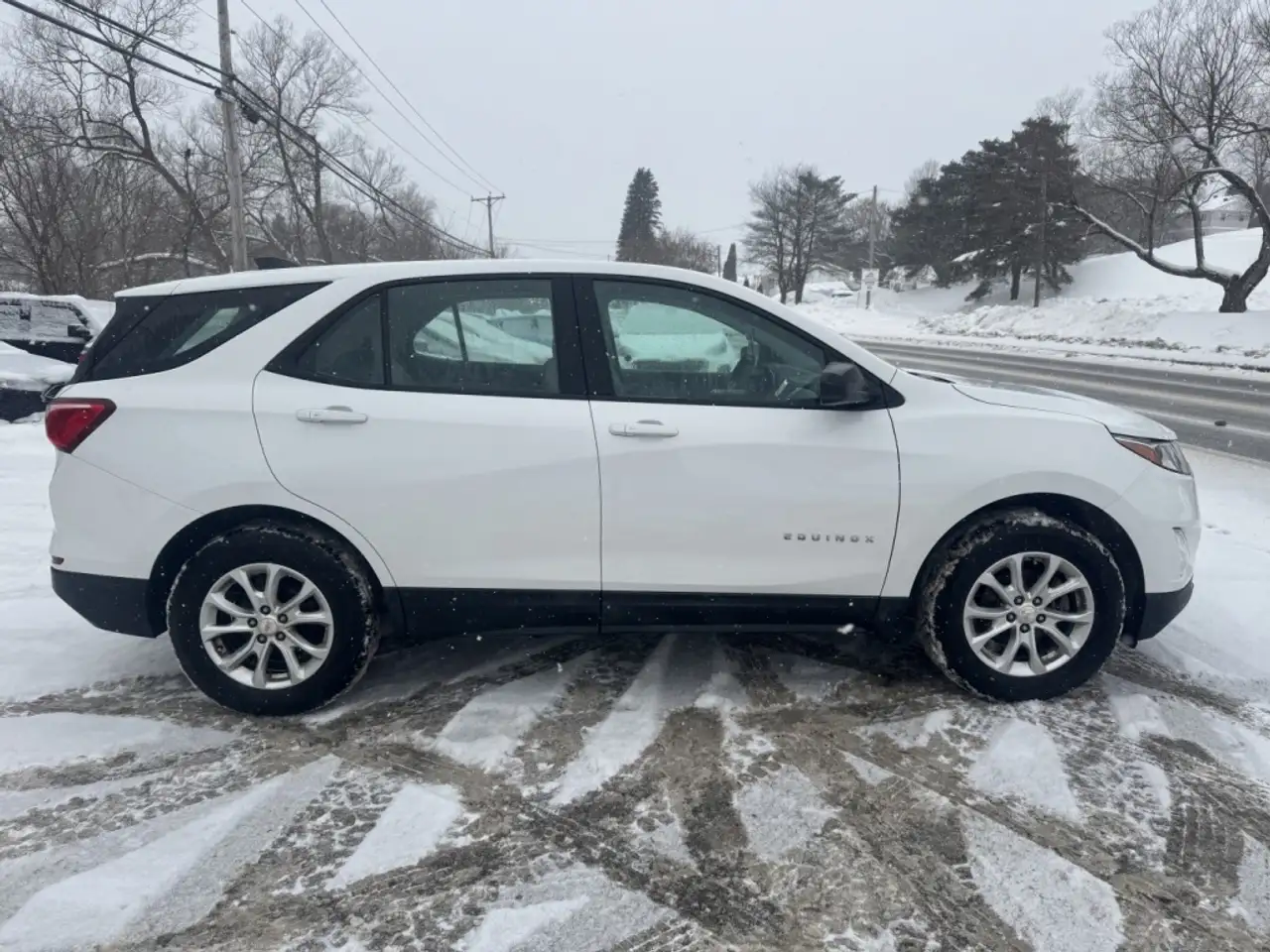 Chevrolet Equinox снимка Chevrolet Equinox