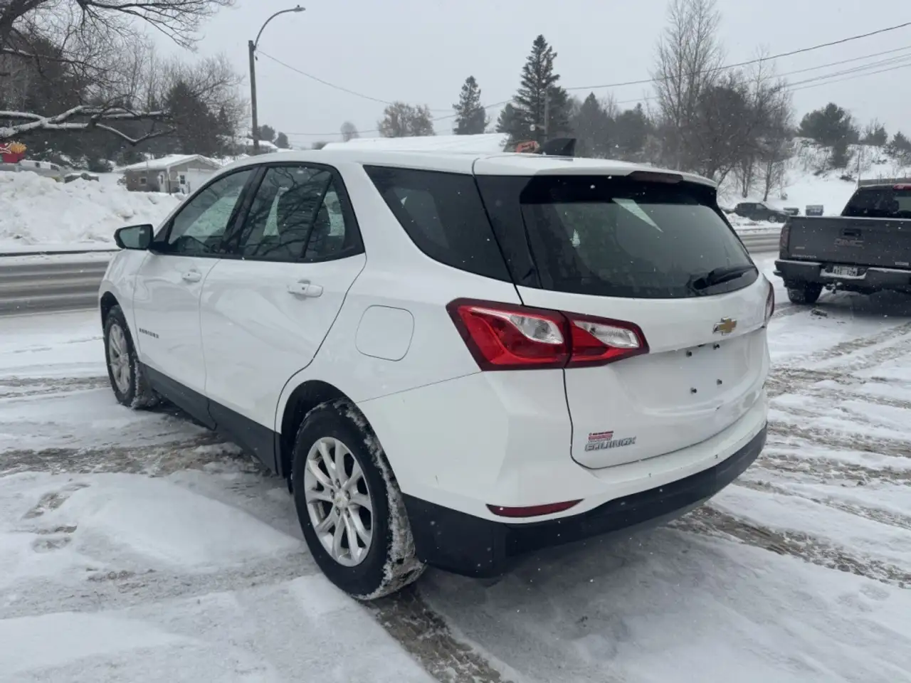 Chevrolet Equinox снимка Chevrolet Equinox