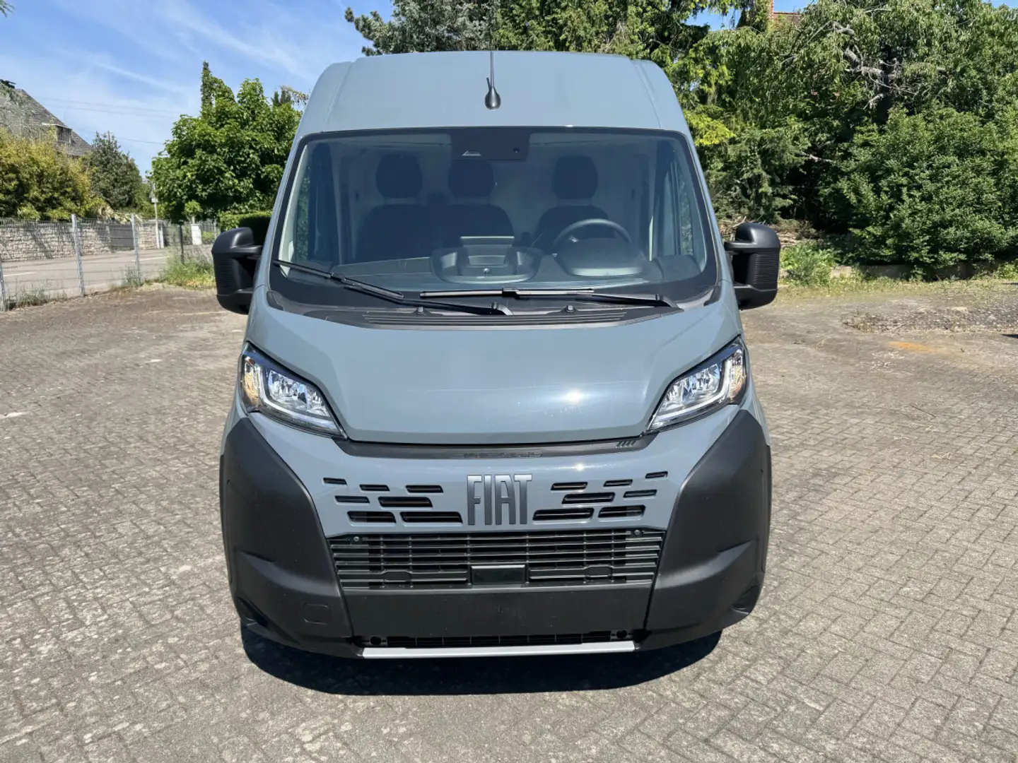 Fiat Ducato 140 AT8 L2H2 NAVI/KLIMA/4Jahresreifen Grau - 2