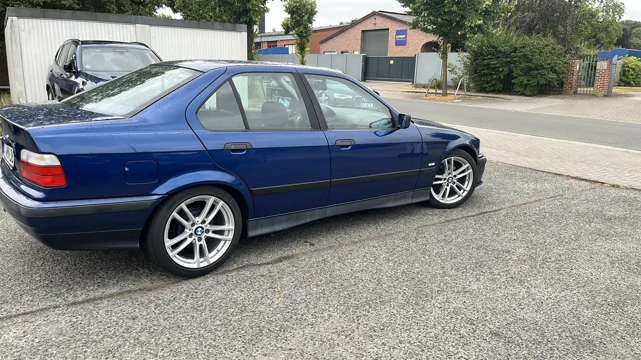 BMW 316i, foto 10