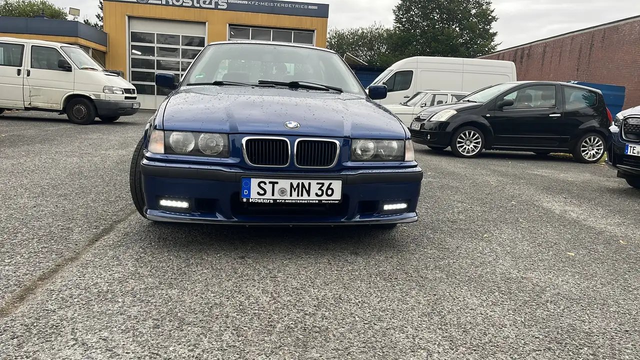 BMW 316i, foto 12