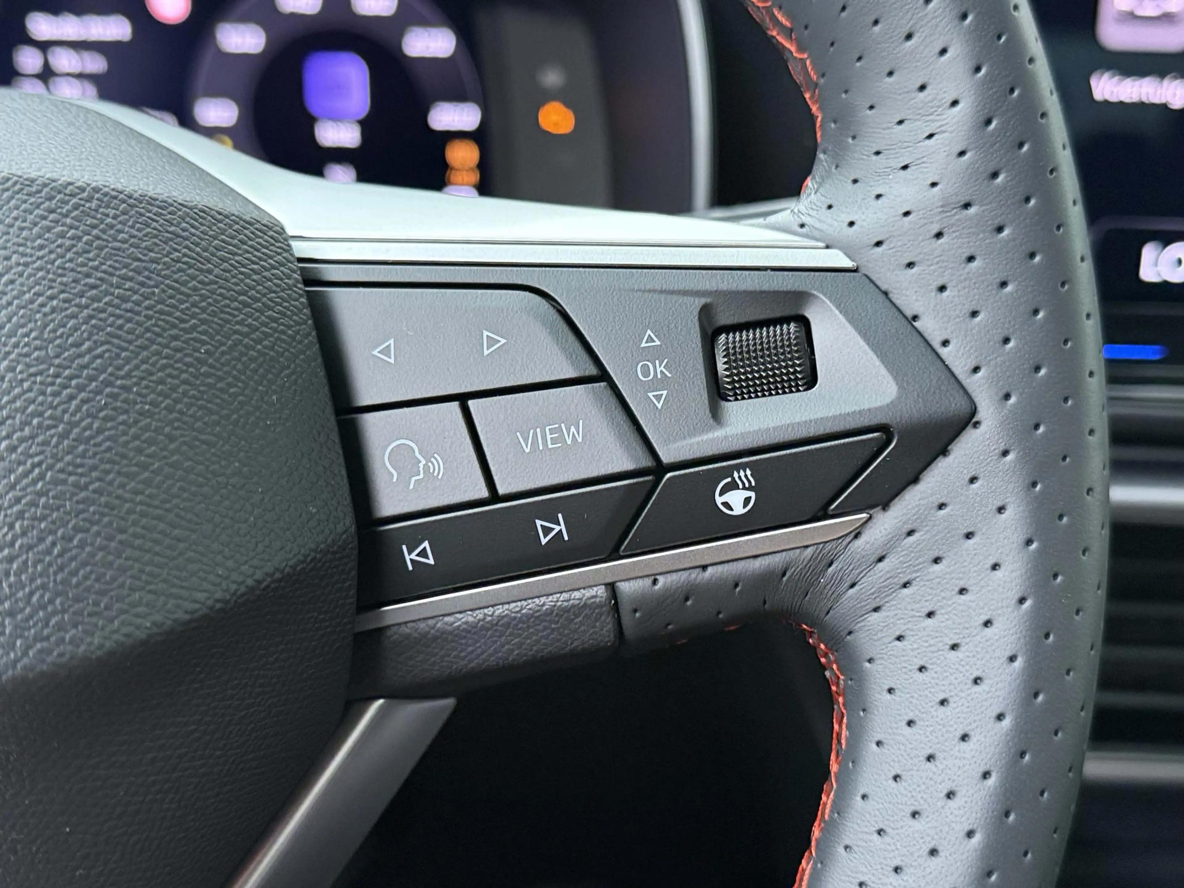 SEAT Leon e-Hybrid Sportstourer FR Business 1.5 TSI eHybrid 150 kW / — photo 10