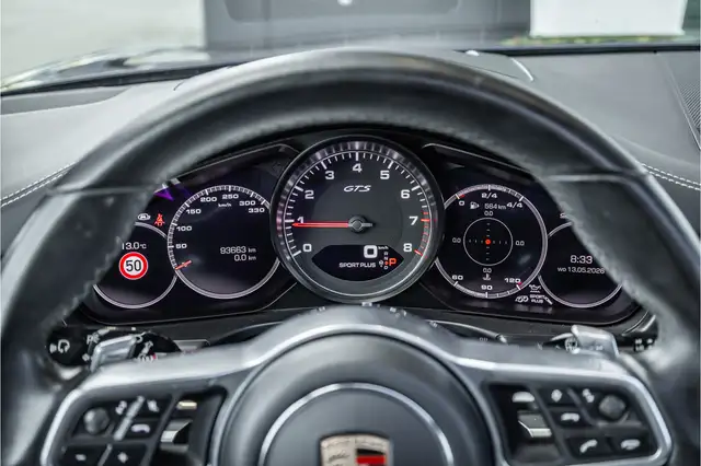Porsche Panamera view 12