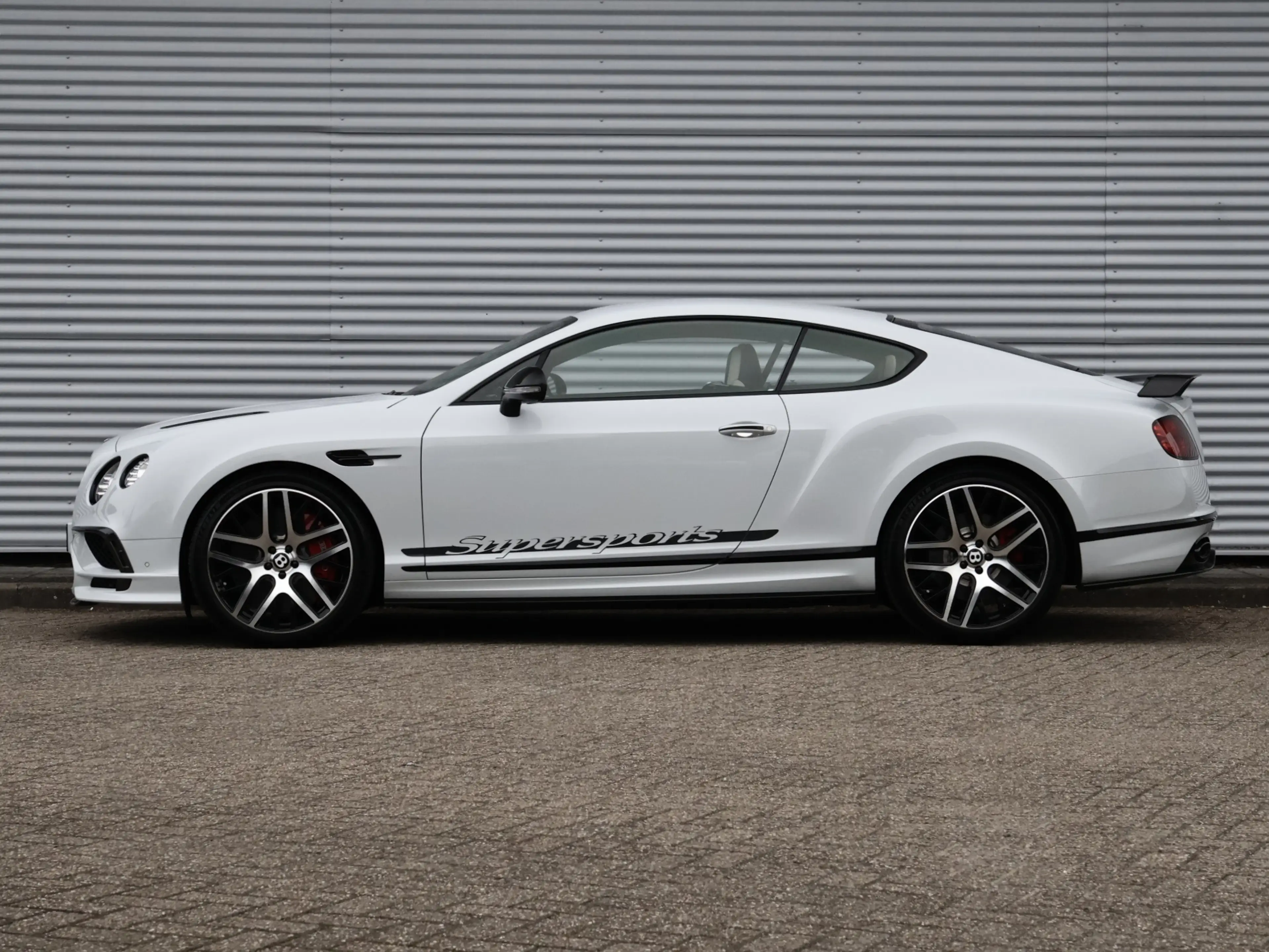 Bentley Continental GT 6.0 W12 Supersports | 1 of 710 | — photo 10
