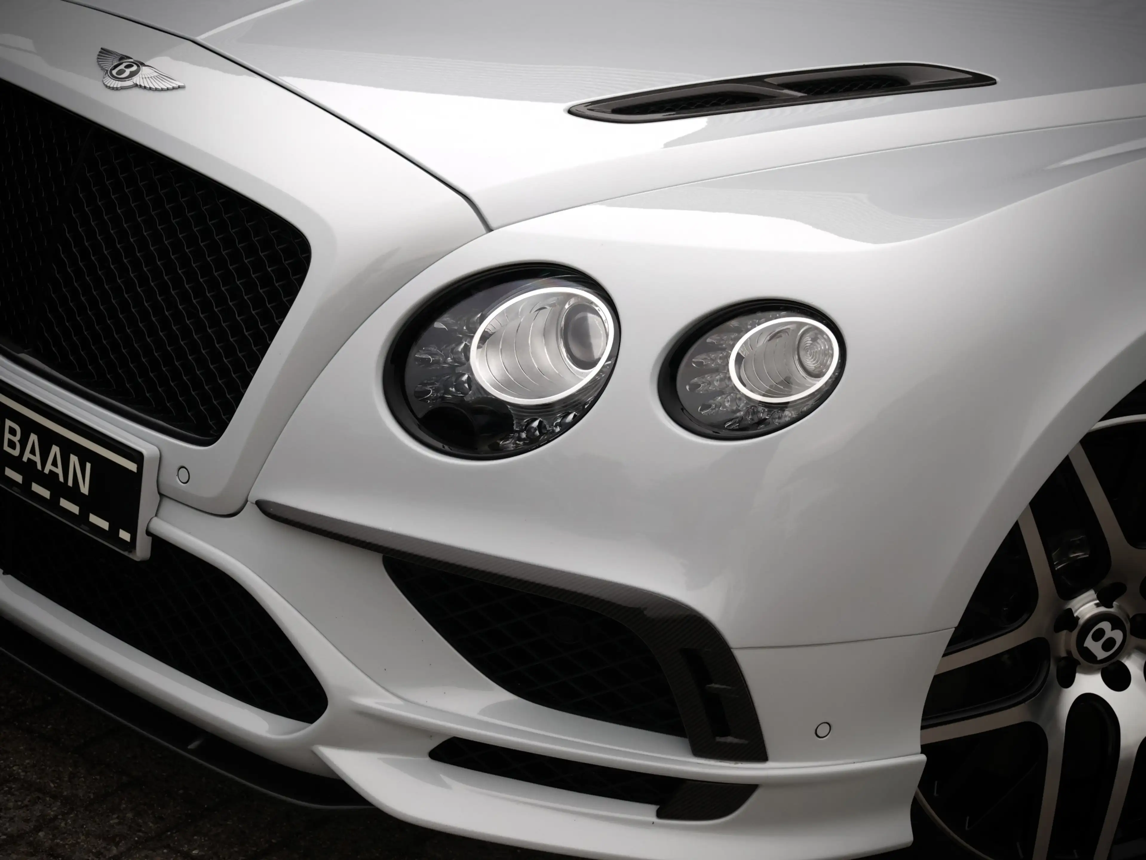 Bentley Continental GT 6.0 W12 Supersports | 1 of 710 | — photo 45