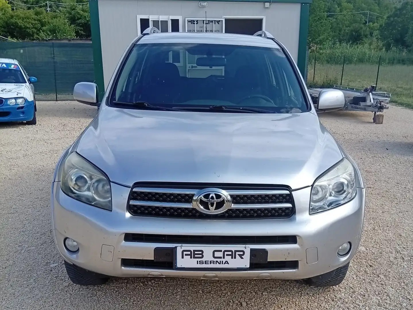 Toyota RAV 4 RAV4 2.2 d-4d Sol Plus 177cv Silber - 1