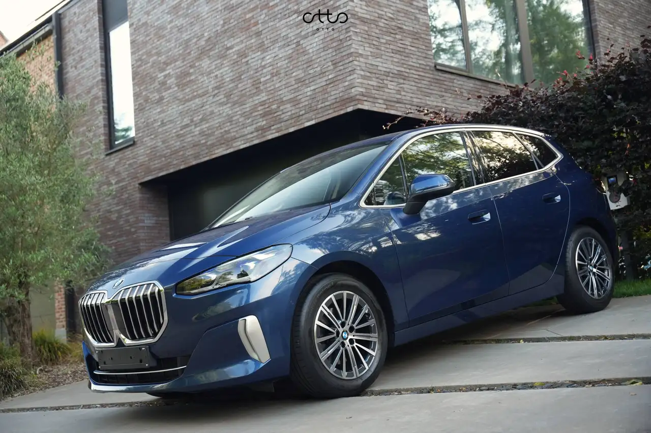 BMW 218