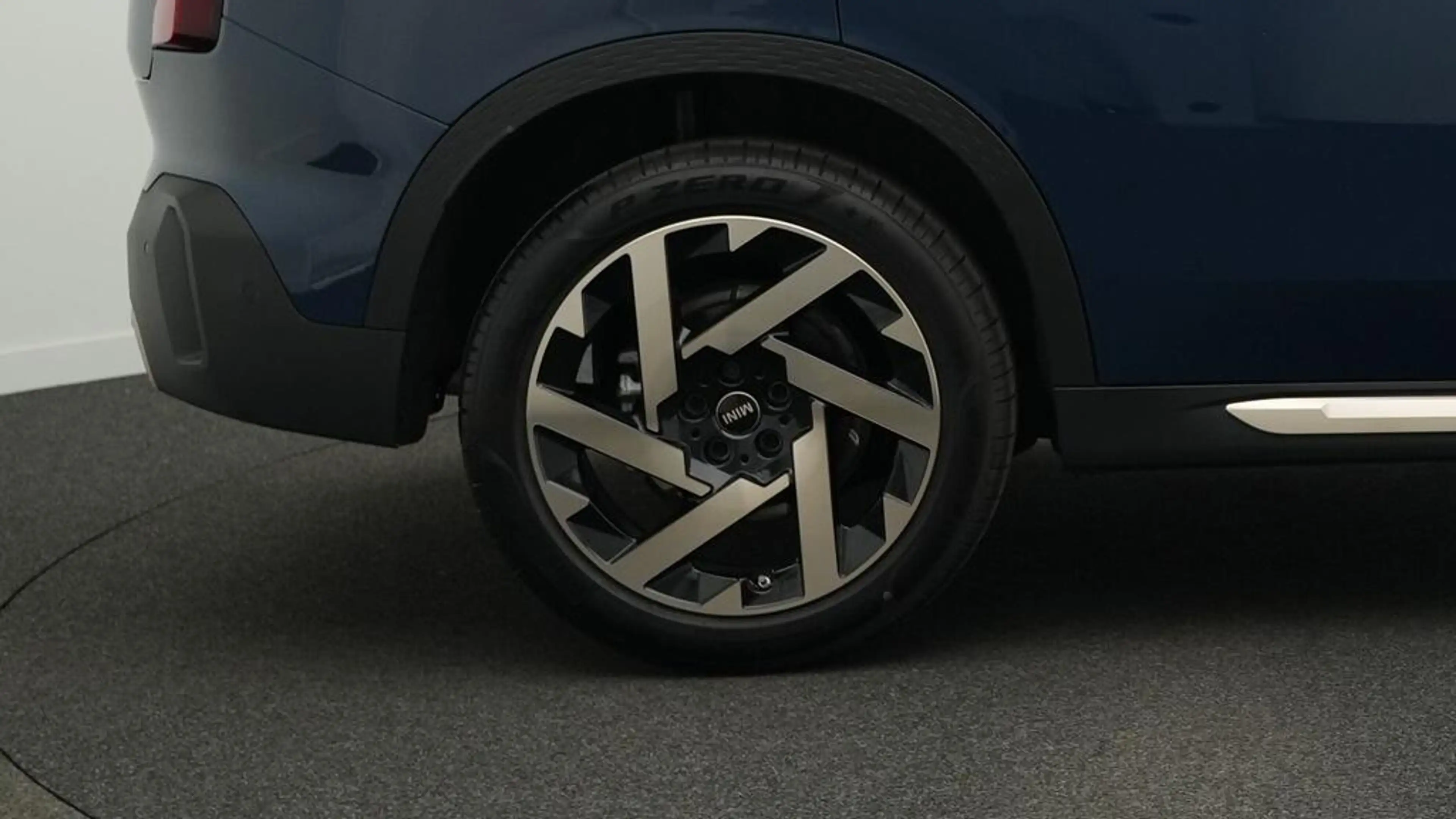 MINI Countryman C Favoured Trim — photo 10