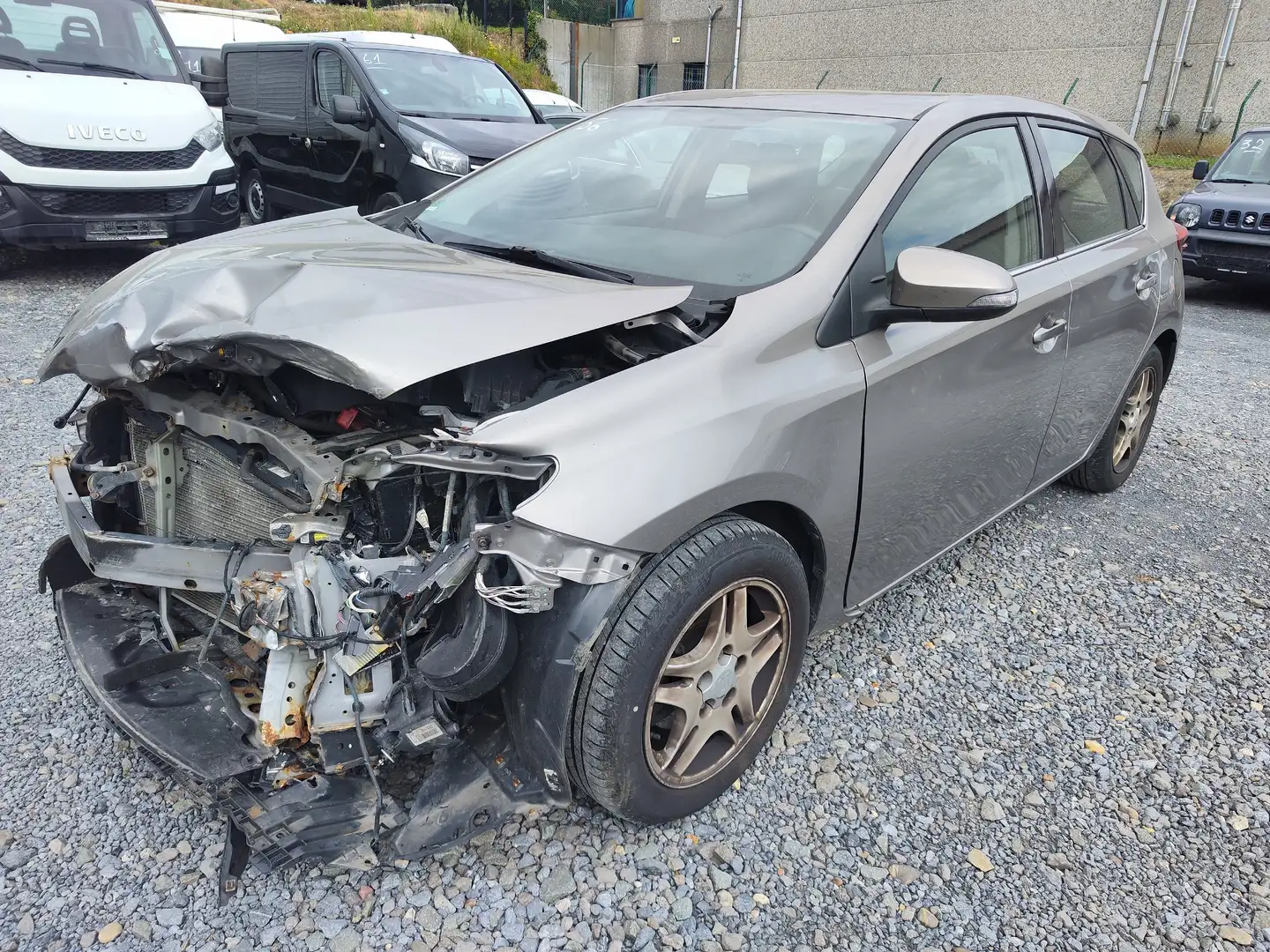 Toyota Auris Auris 1.4 D-4D Comfort Grau - 1