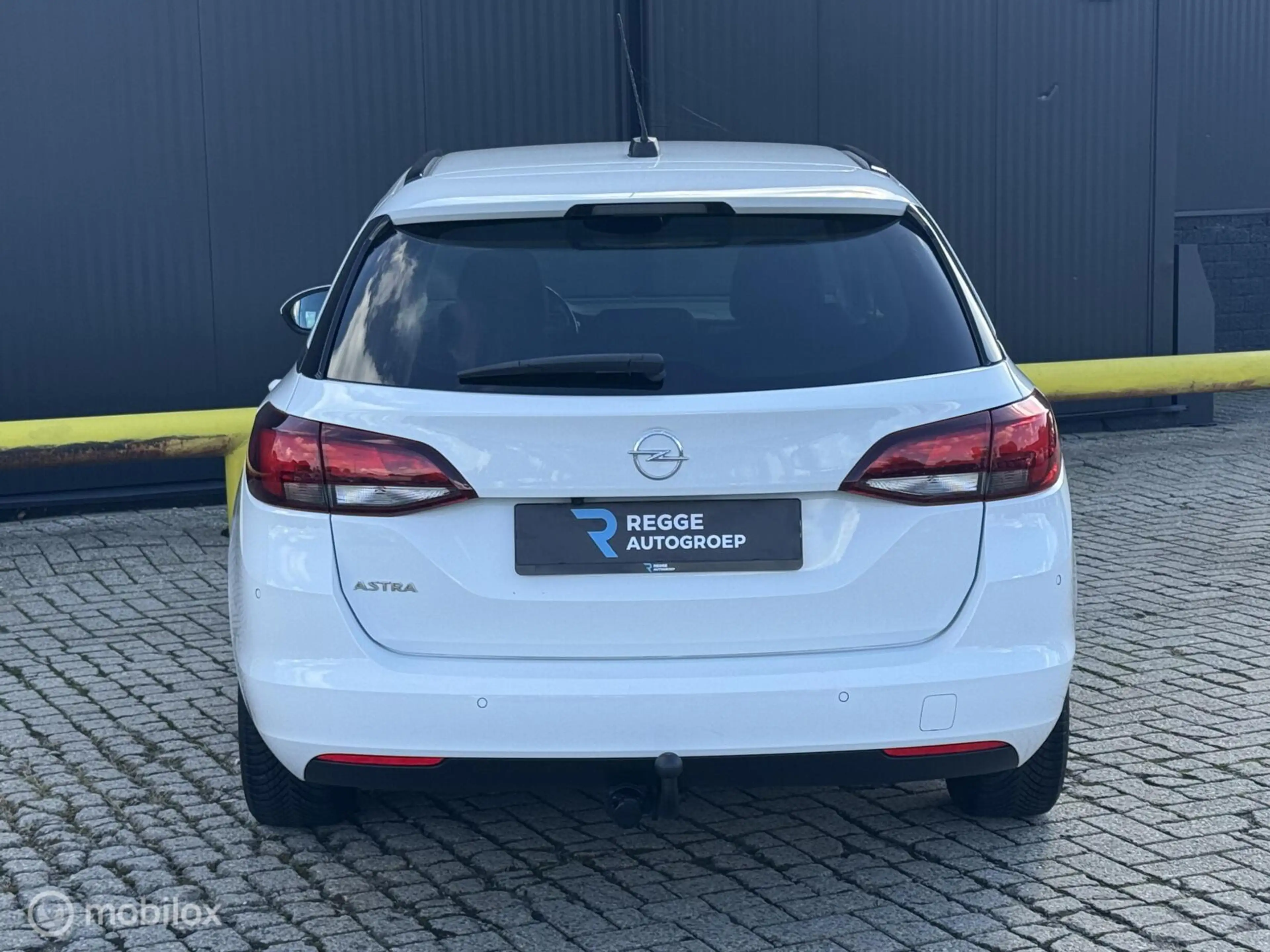 Opel Astra Sports Tourer 1.2 Edition TREKHAAK | NAVI — photo 8