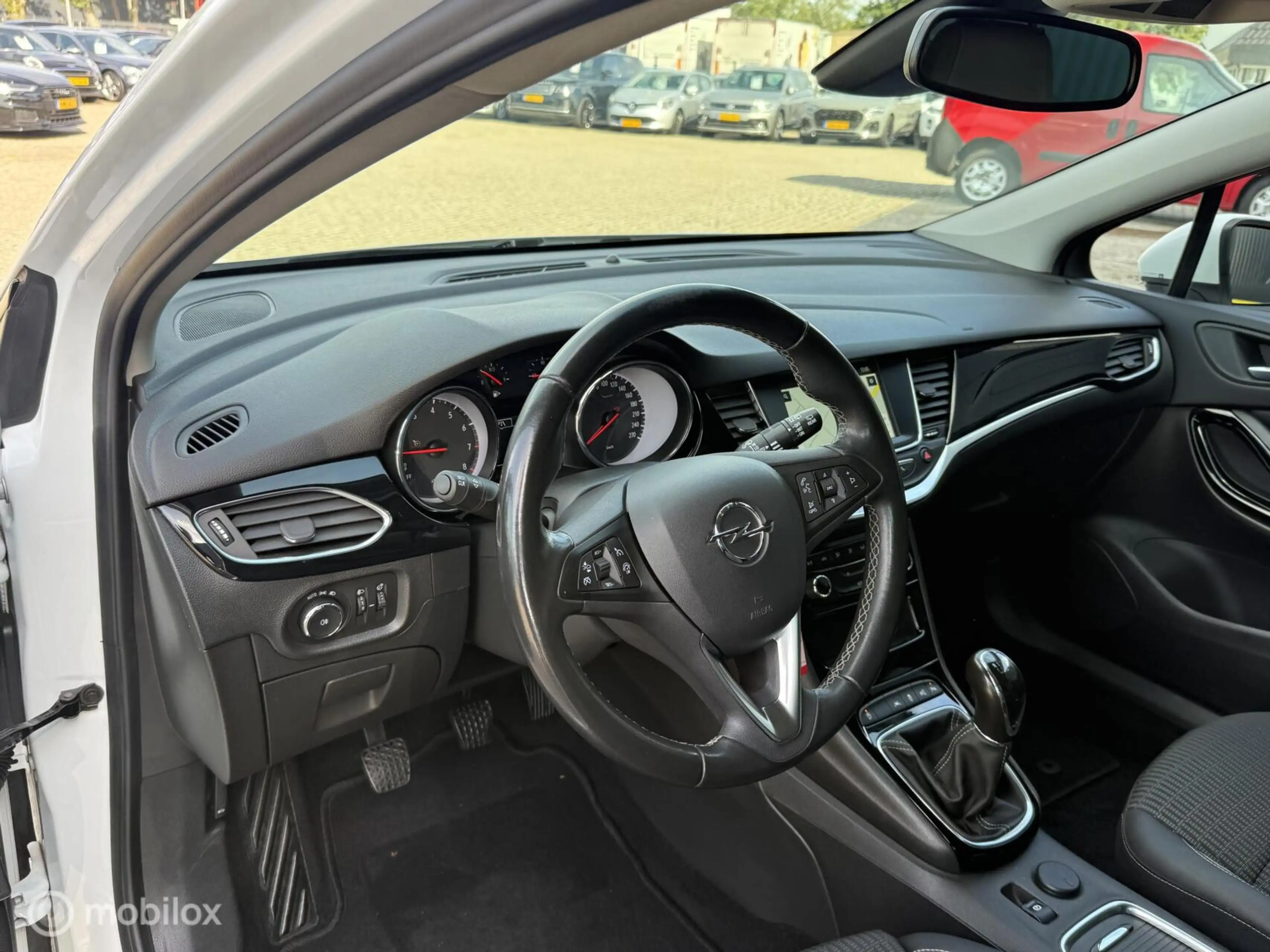 Opel Astra Sports Tourer 1.2 Edition TREKHAAK | NAVI — photo 11