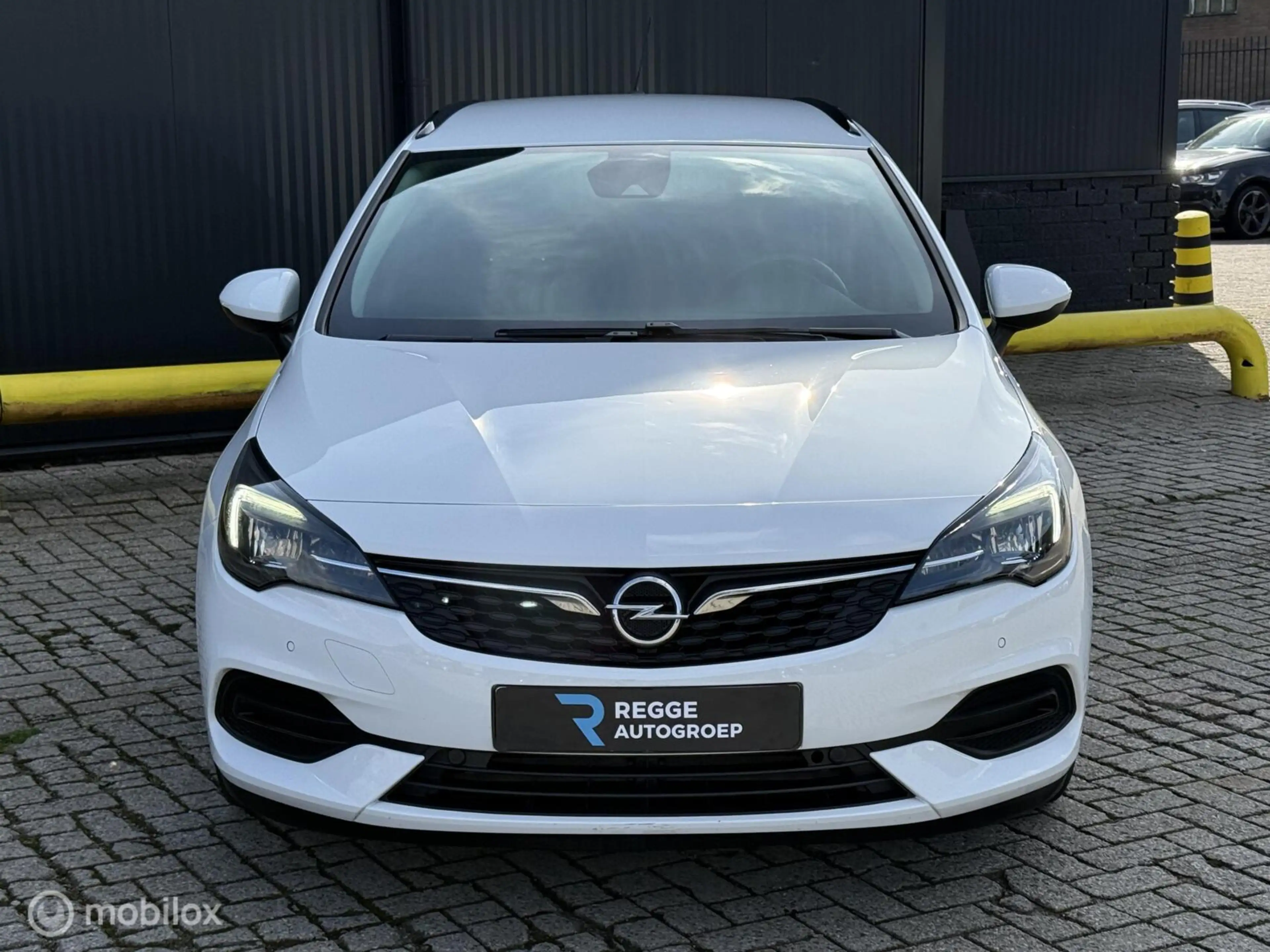 Opel Astra Sports Tourer 1.2 Edition TREKHAAK | NAVI — photo 5