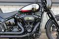 Harley-Davidson Street Bob FXBB Softail Custom, BTW MOTOR INCL!! Zwart - thumbnail 3