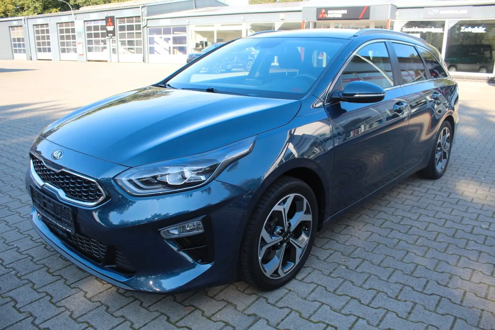 Kia Ceed SW / cee'd SW Ceed Sportswagon 1.6 CRDi Spirit Blau - 1