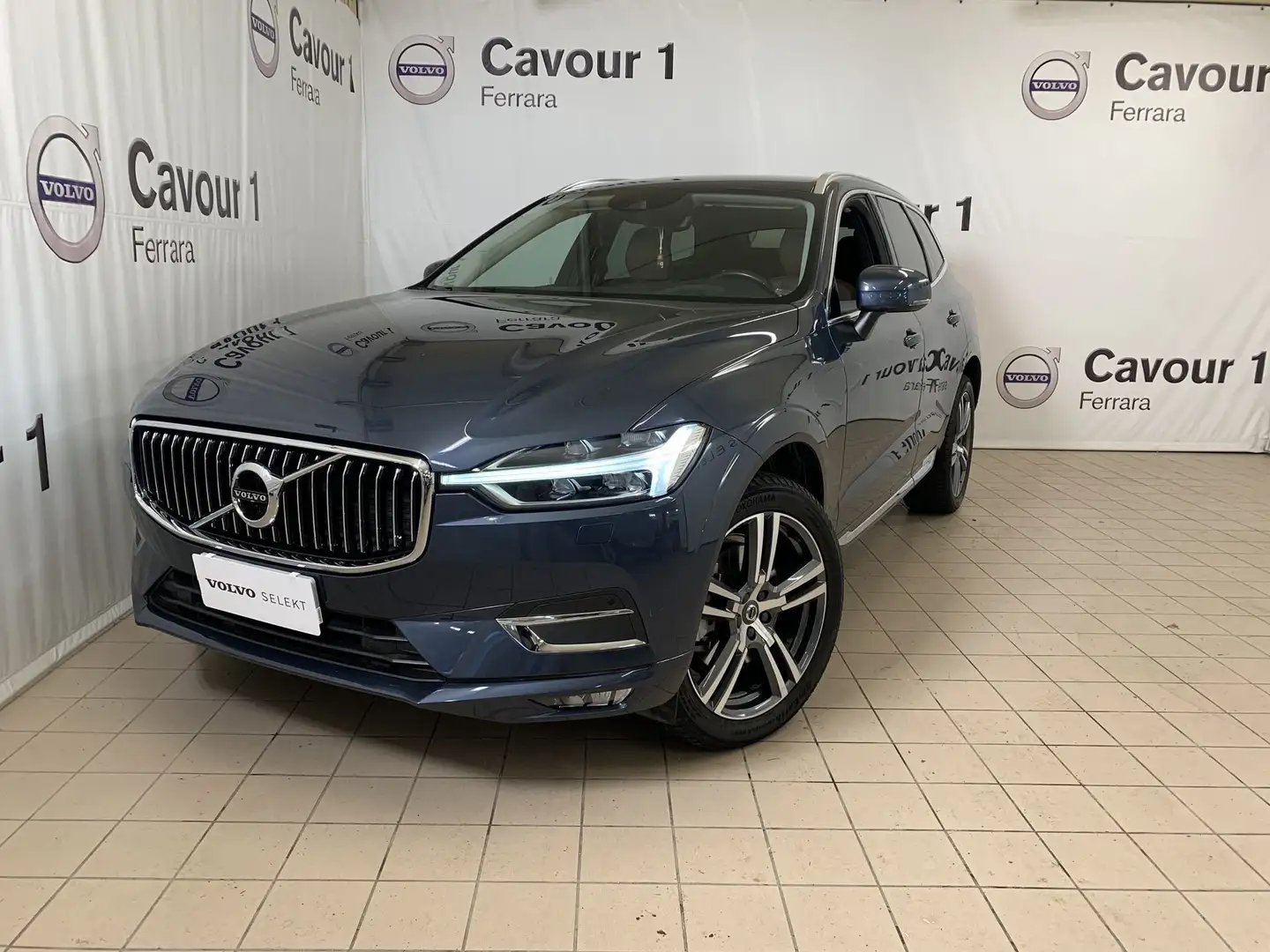 Volvo XC60 B4 D AWD automatico Inscription Blau - 1