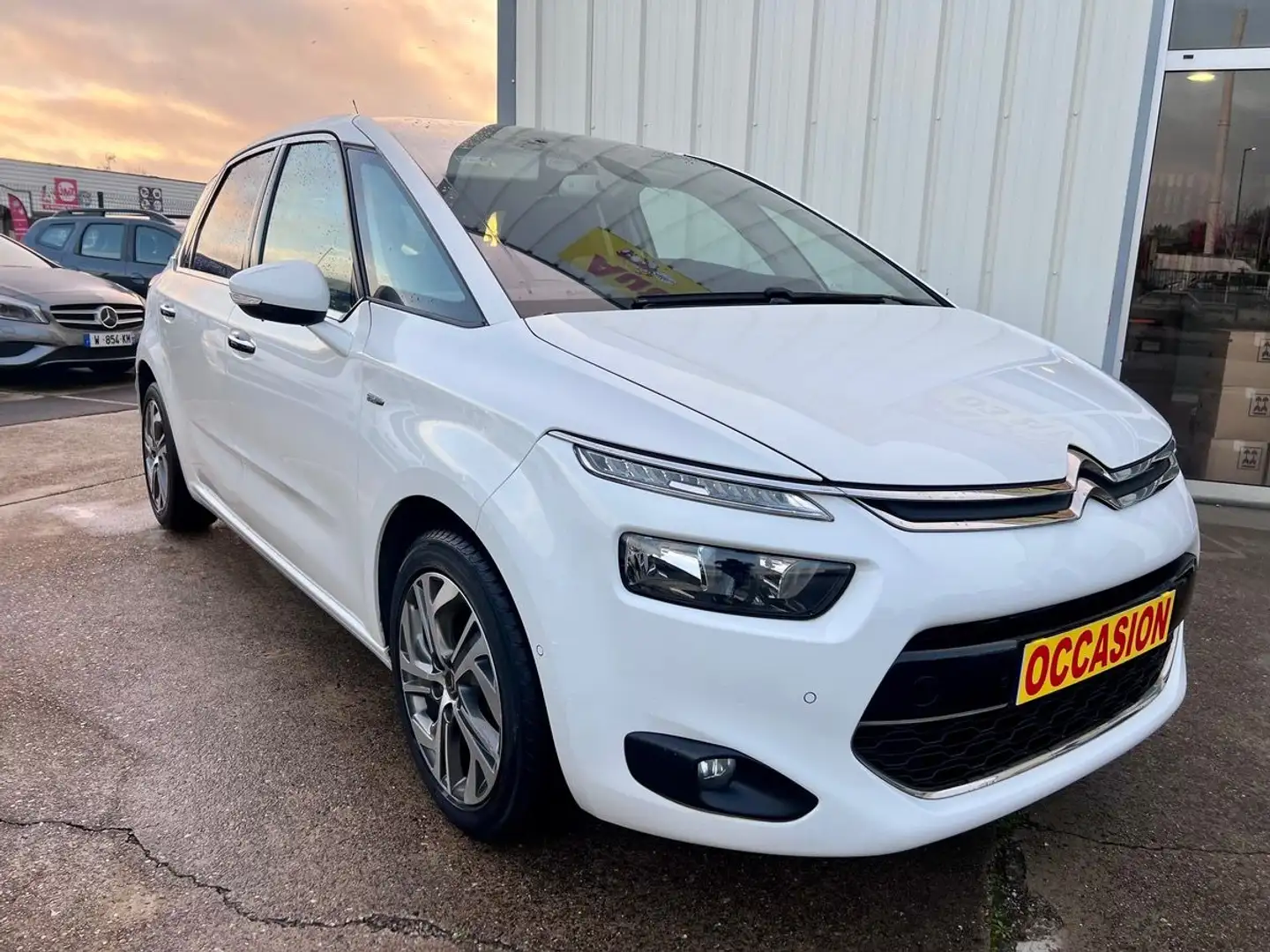 Citroen C4 Picasso 1.6 E HDI 115 CH EXCLUSIVE / PAS ADBLUE Blanc - 2