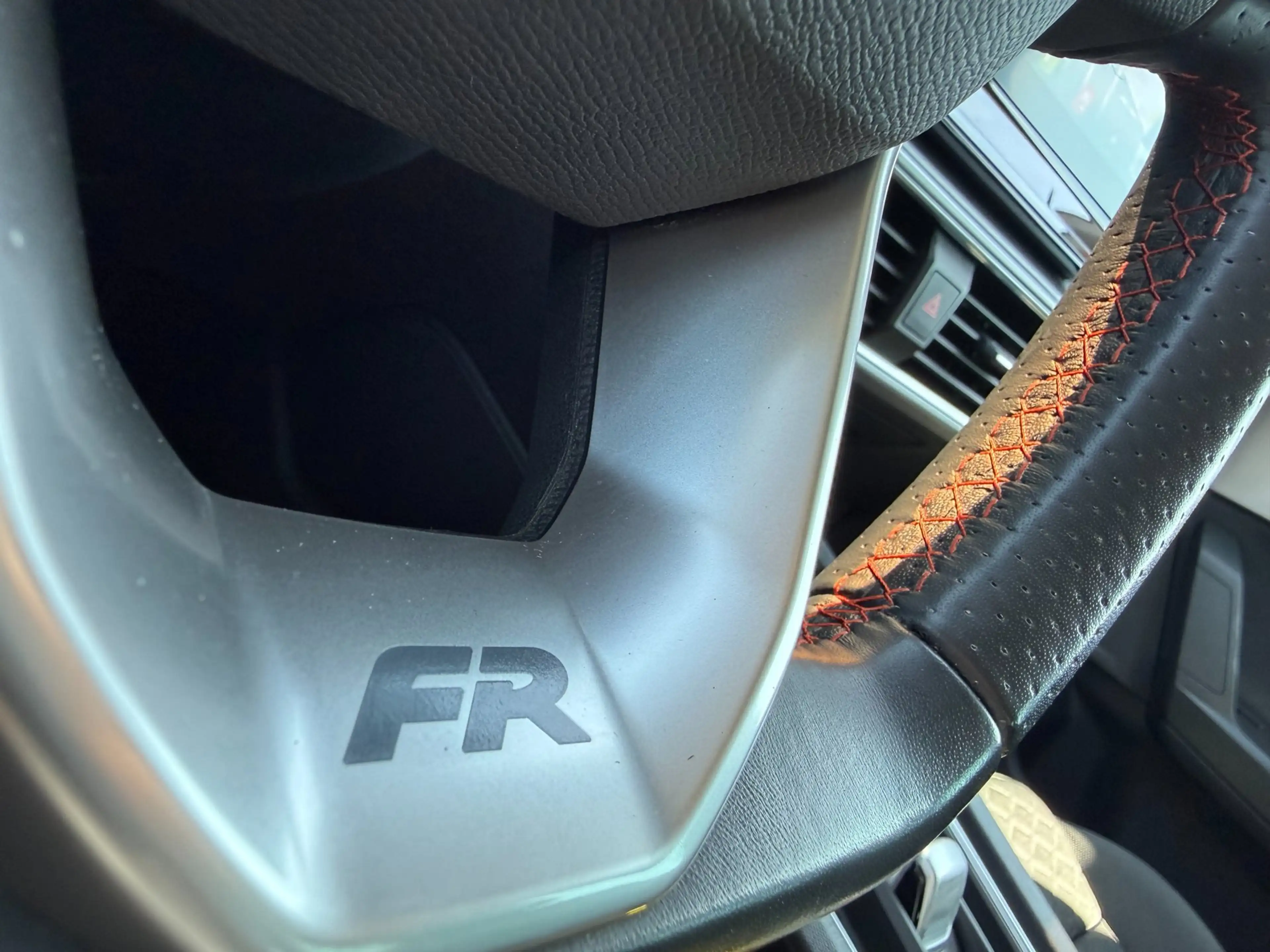 SEAT Leon e-Hybrid Sportstourer 1.4 TSI eHybrid PHEV FR * Navigatiesy — photo 16