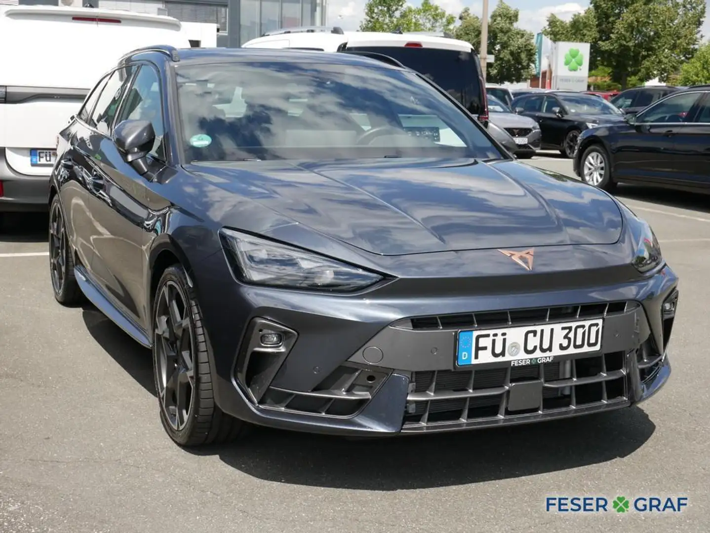 CUPRA Leon Sportstourer 1.5 eTSI DSG *NAVI*PANO*RFK*SHZ* Grau - 2