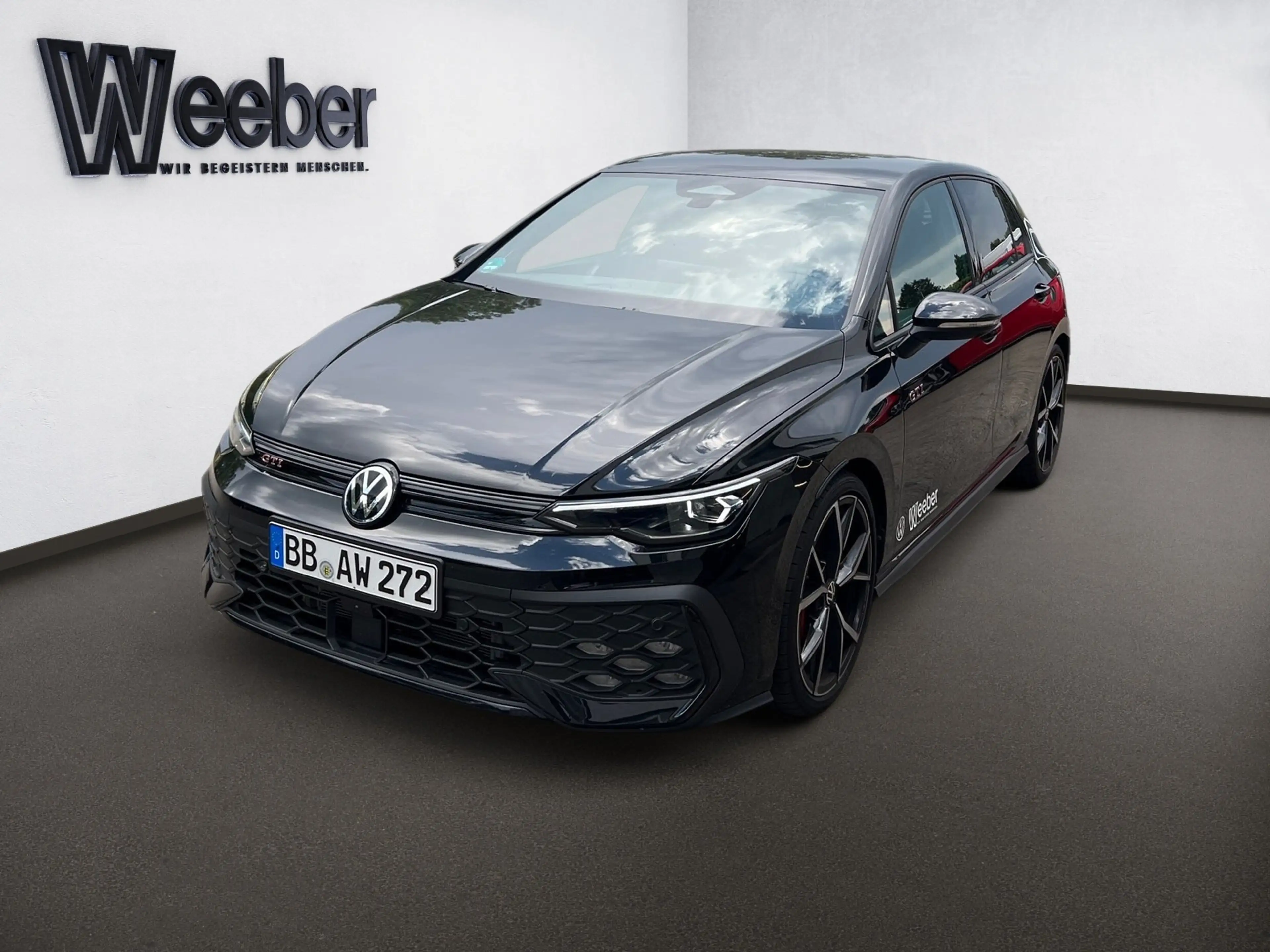 Volkswagen Golf GTI 2.0 l TSI DSG GTI LED Kamera PDC LM — photo 2