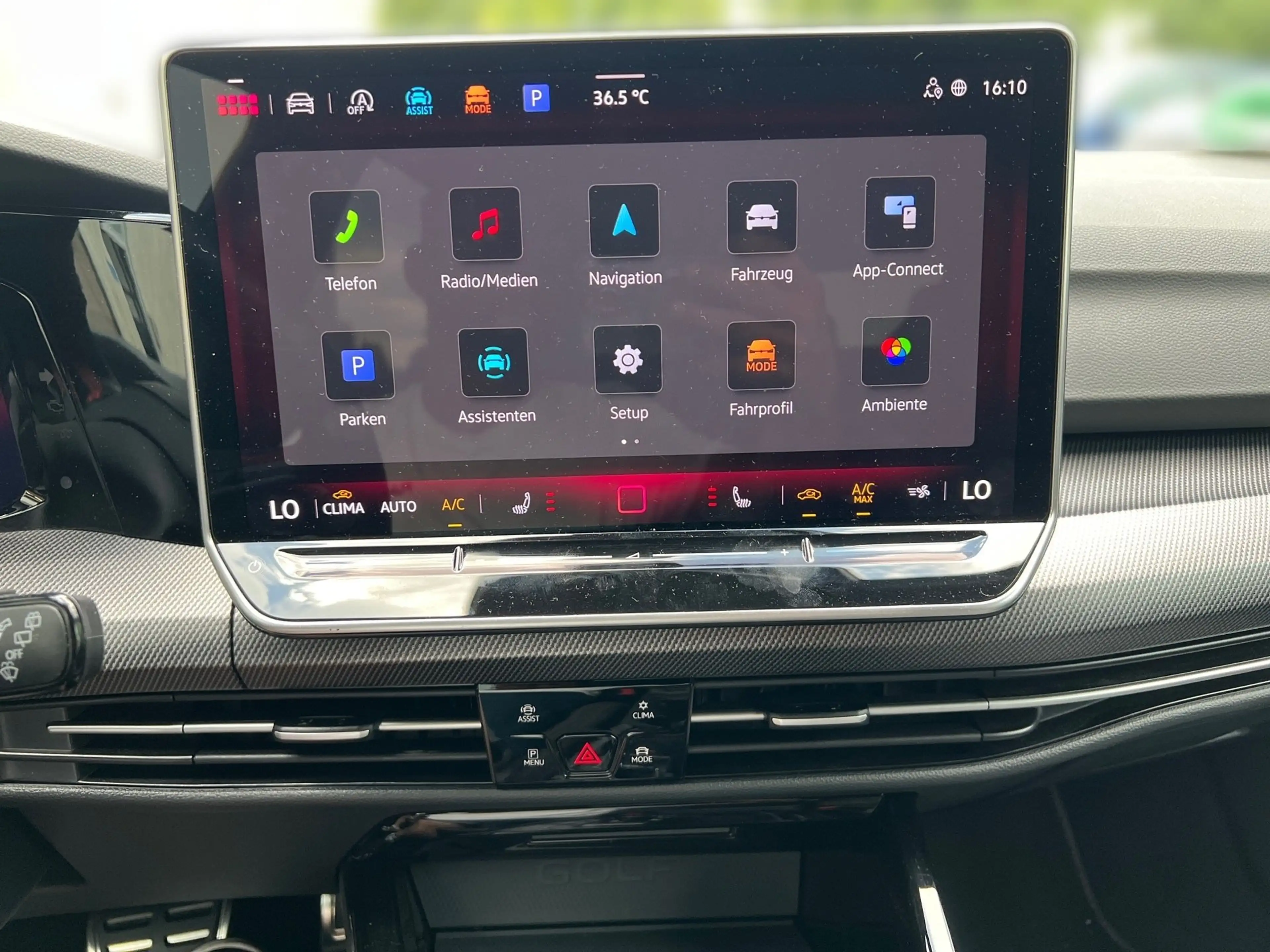 Volkswagen Golf GTI 2.0 l TSI DSG GTI LED Kamera PDC LM — photo 7