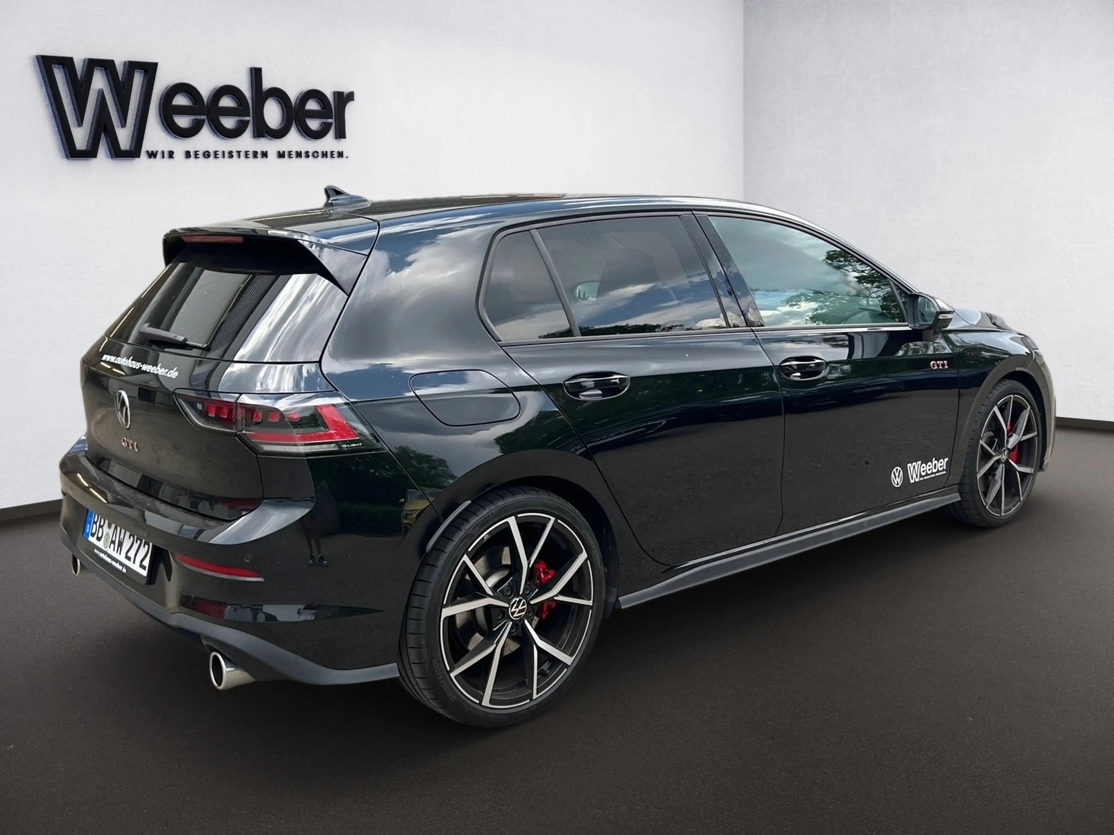 Volkswagen Golf GTI 2.0 l TSI DSG GTI LED Kamera PDC LM — photo 14