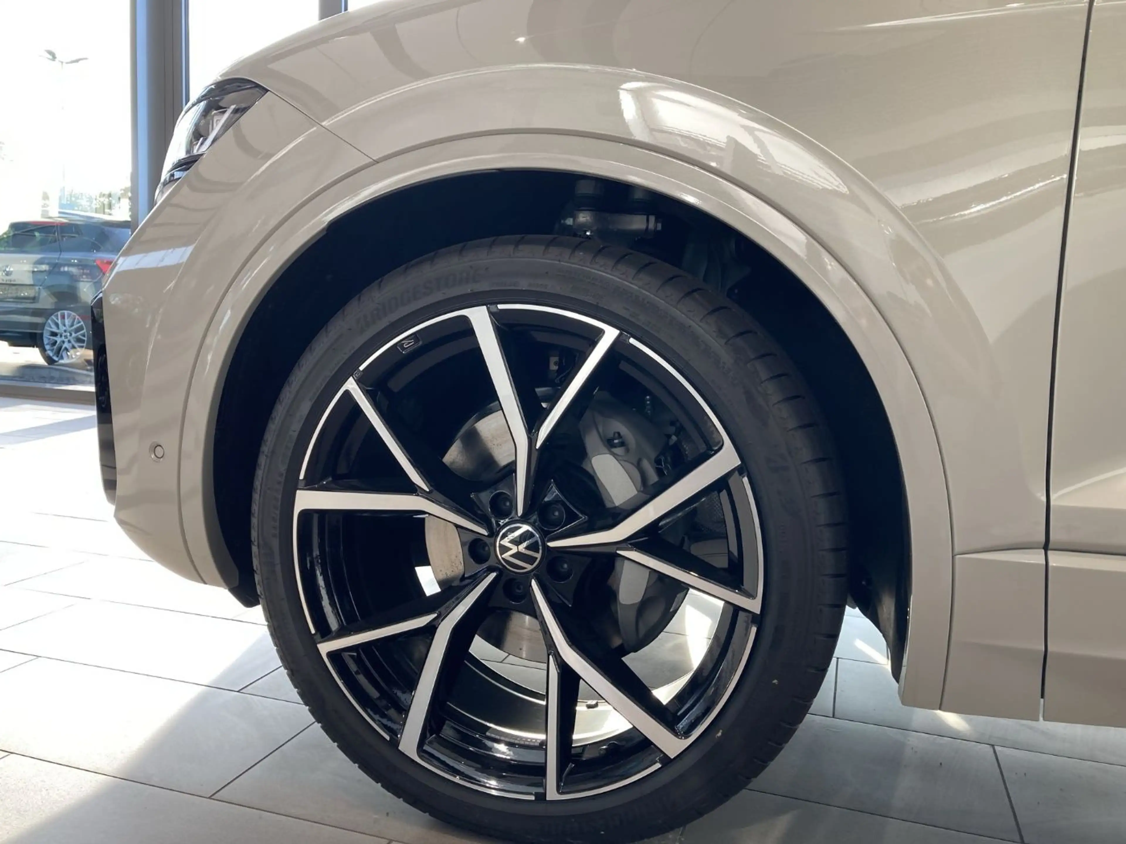 Volkswagen Touareg 3.0TDI 4MOTION R-Line FINAL EDITION — photo 12