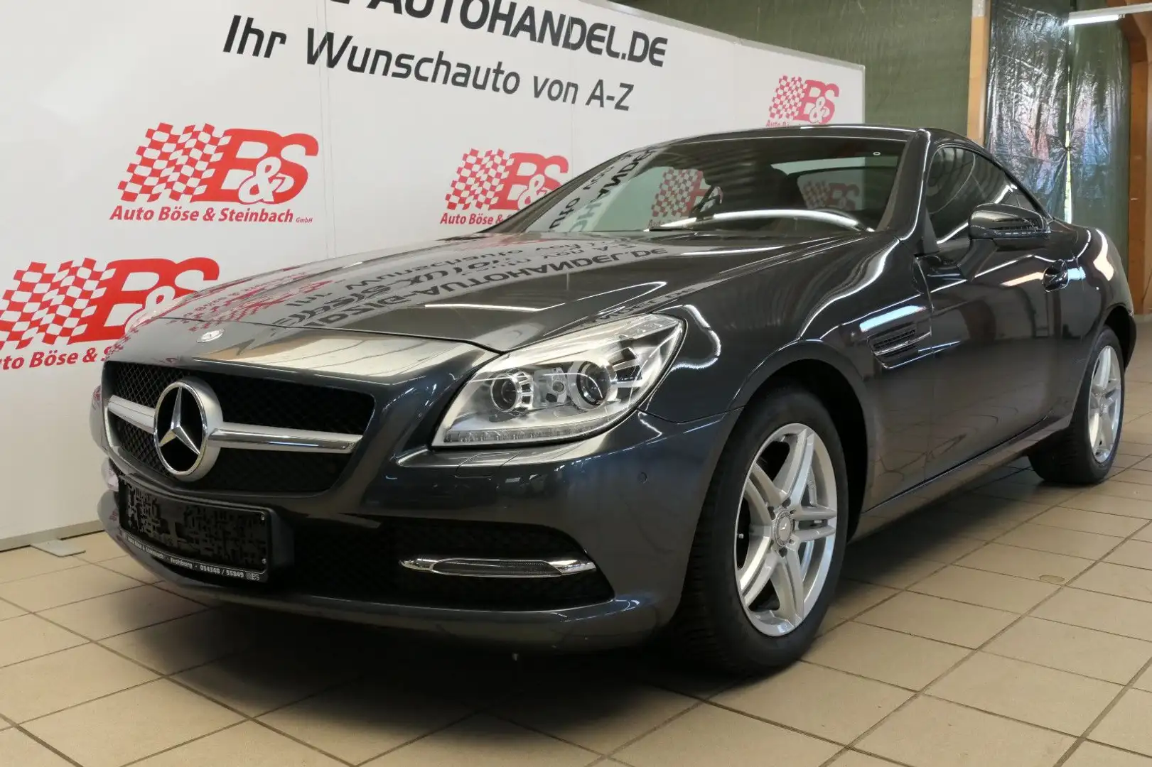 Mercedes-Benz SLK 200 Roadster BlueEfficiency*Bi-Xenon*LEDER* Grau - 1