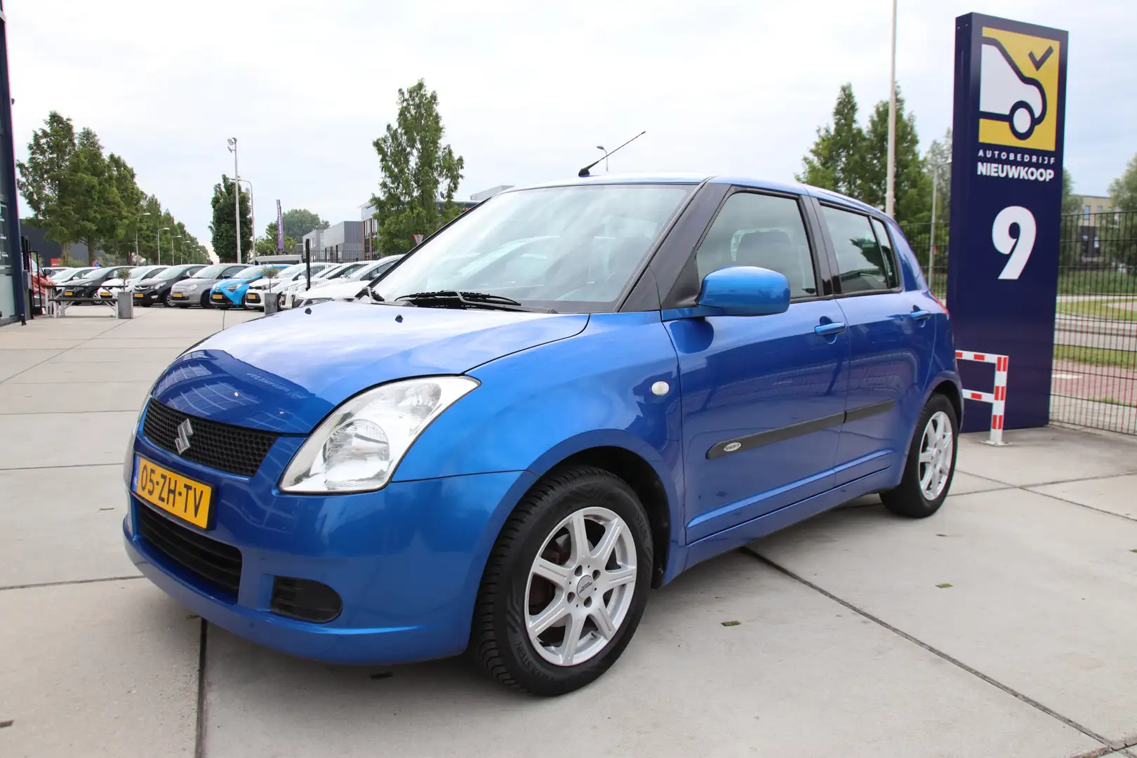Suzuki Swift 1.3 GLS Airco, elek. pakket, volledig onderhouden, Blauw - 1